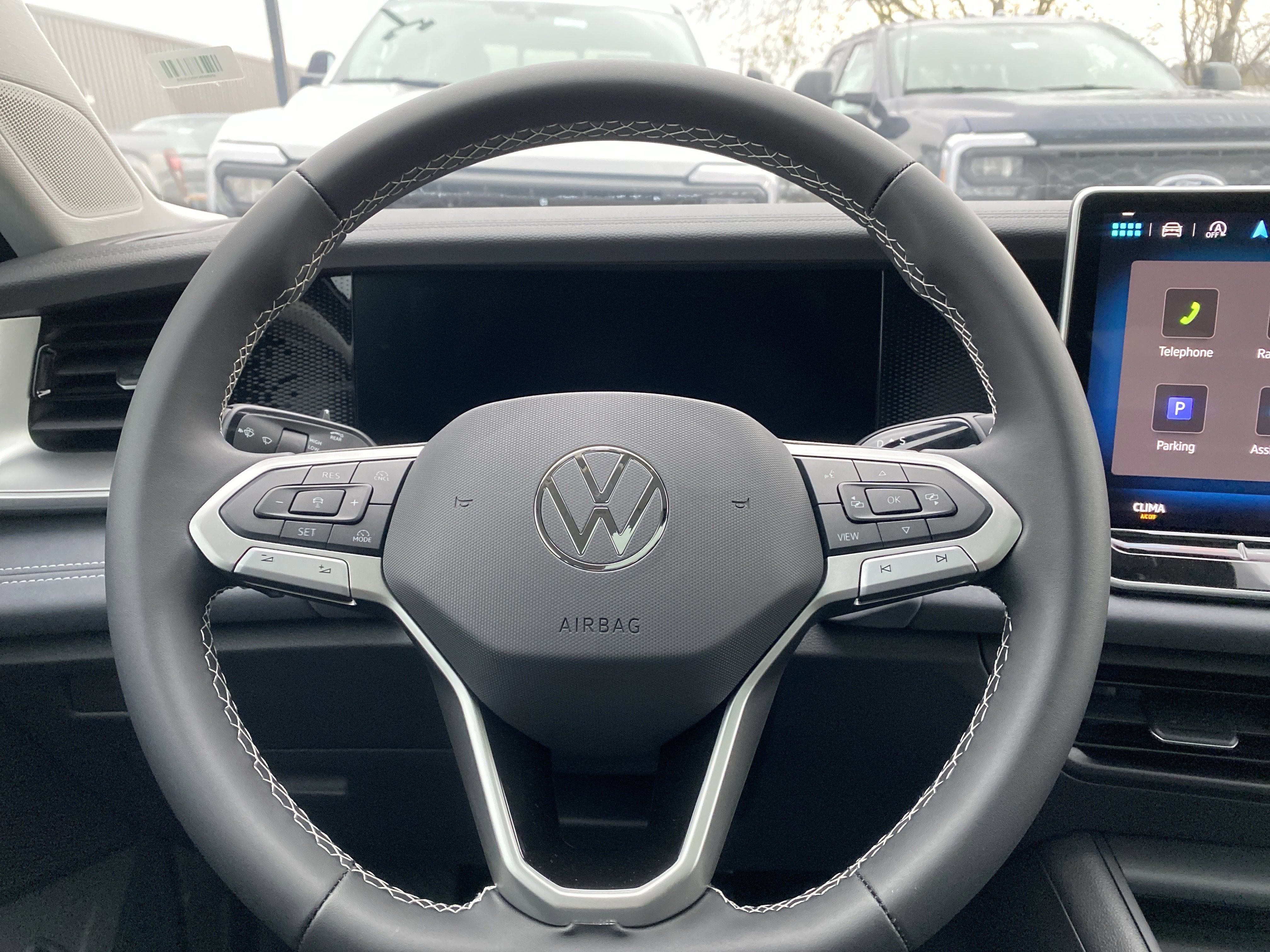 2025 Volkswagen Tiguan 2.0T SE 4MOTION