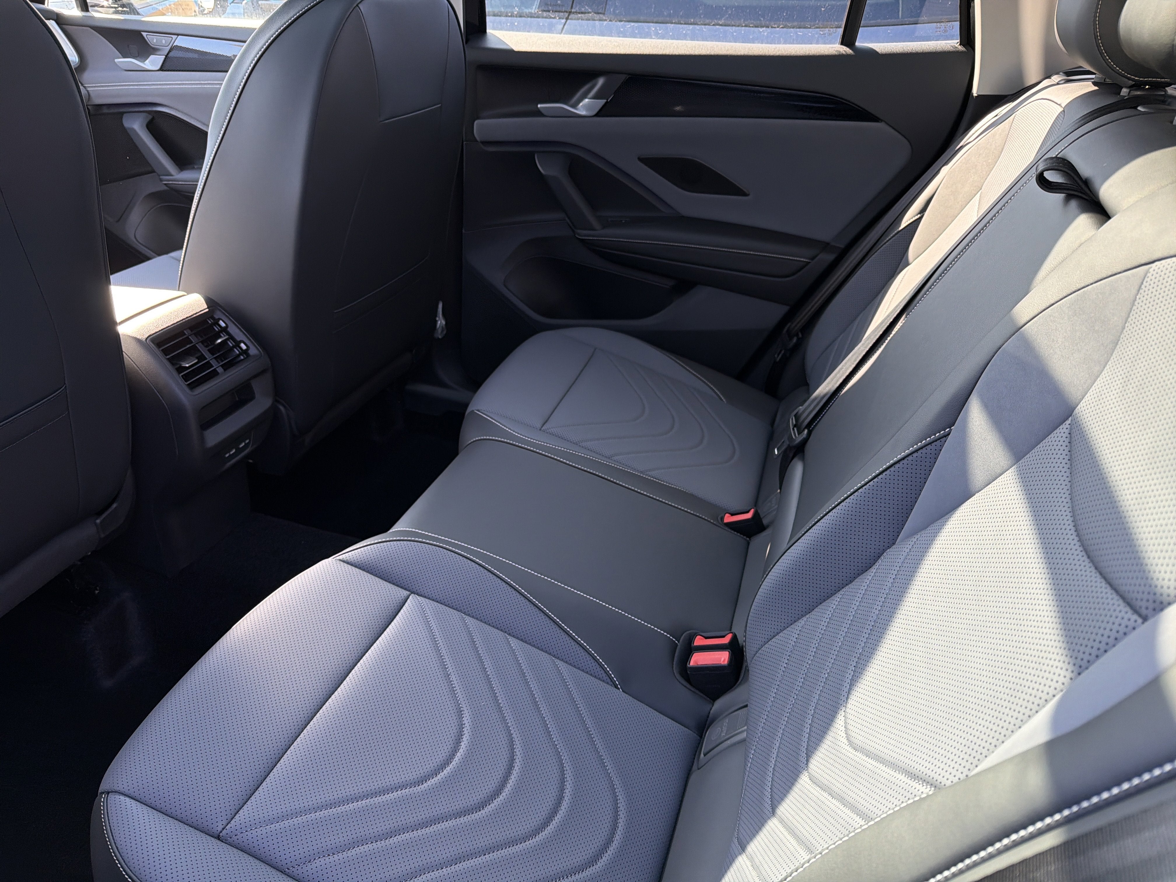 2026 Volkswagen Tiguan 2.0T SE 4MOTION