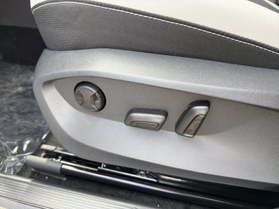 2026 Volkswagen Taos SE 4MOTION