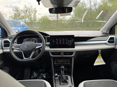 2026 Volkswagen Taos SE 4MOTION