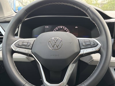 2026 Volkswagen Taos SE 4MOTION