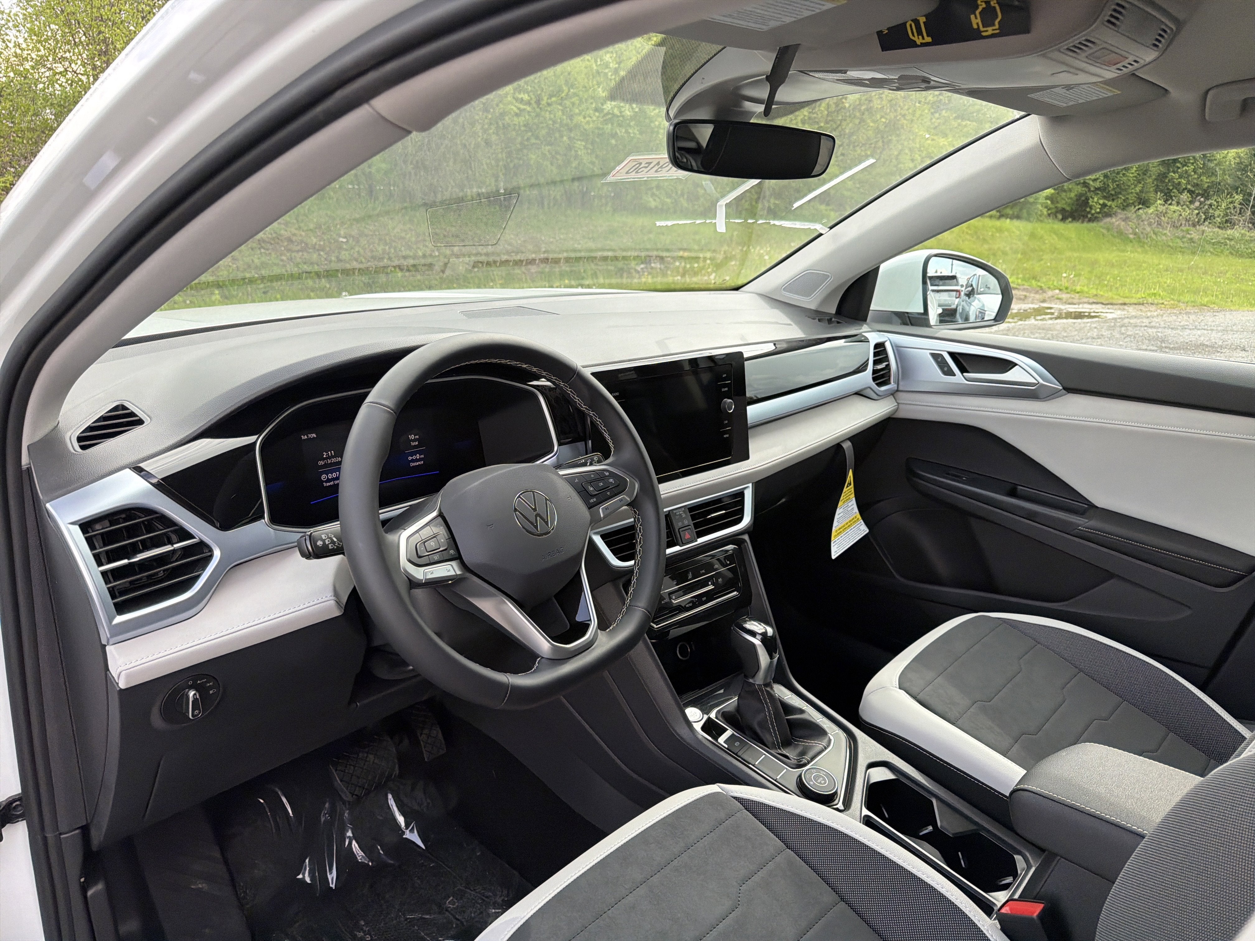 2026 Volkswagen Taos SE 4MOTION