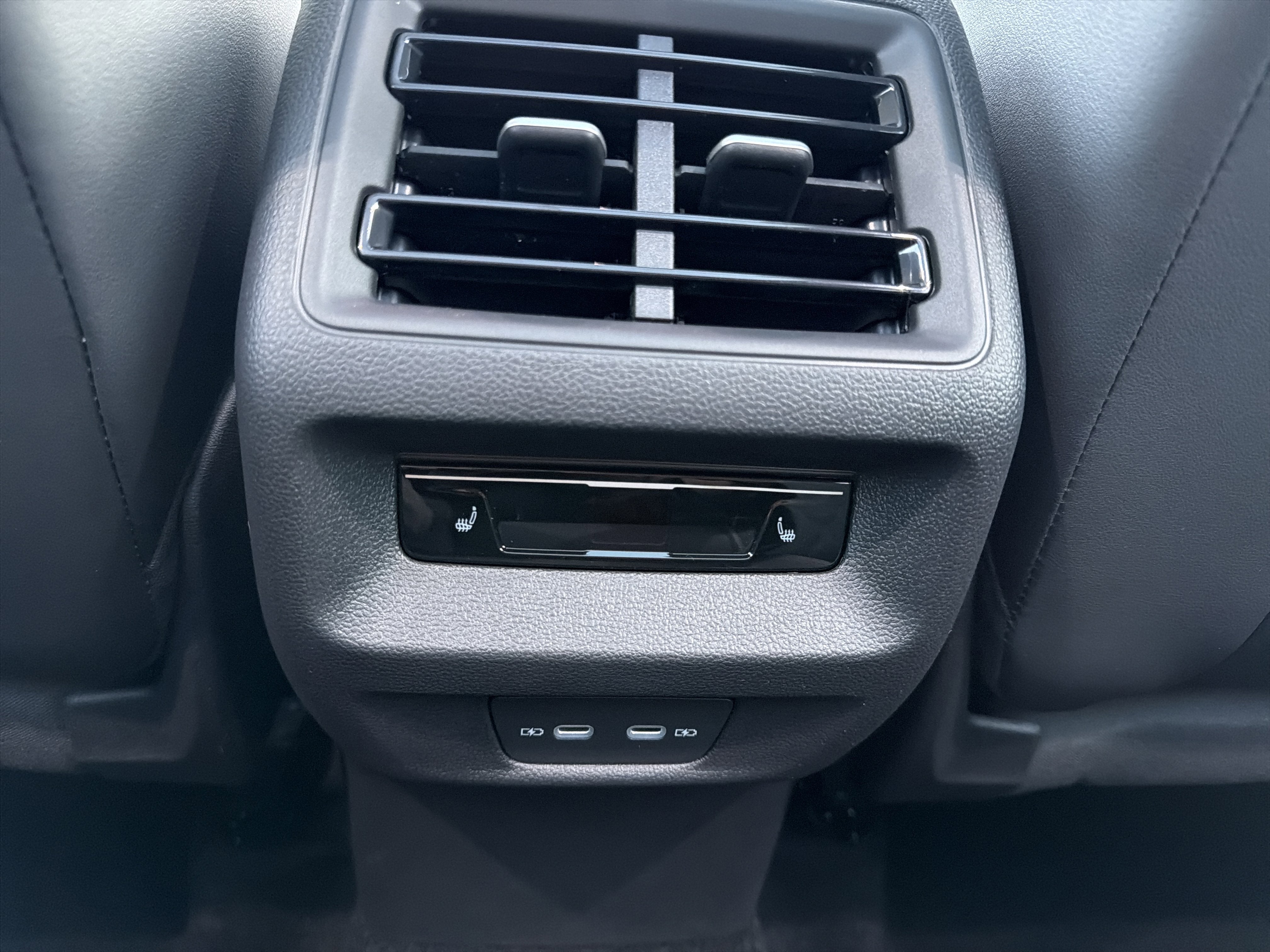 2026 Volkswagen Tiguan SEL R-Line Turbo 4MOTION