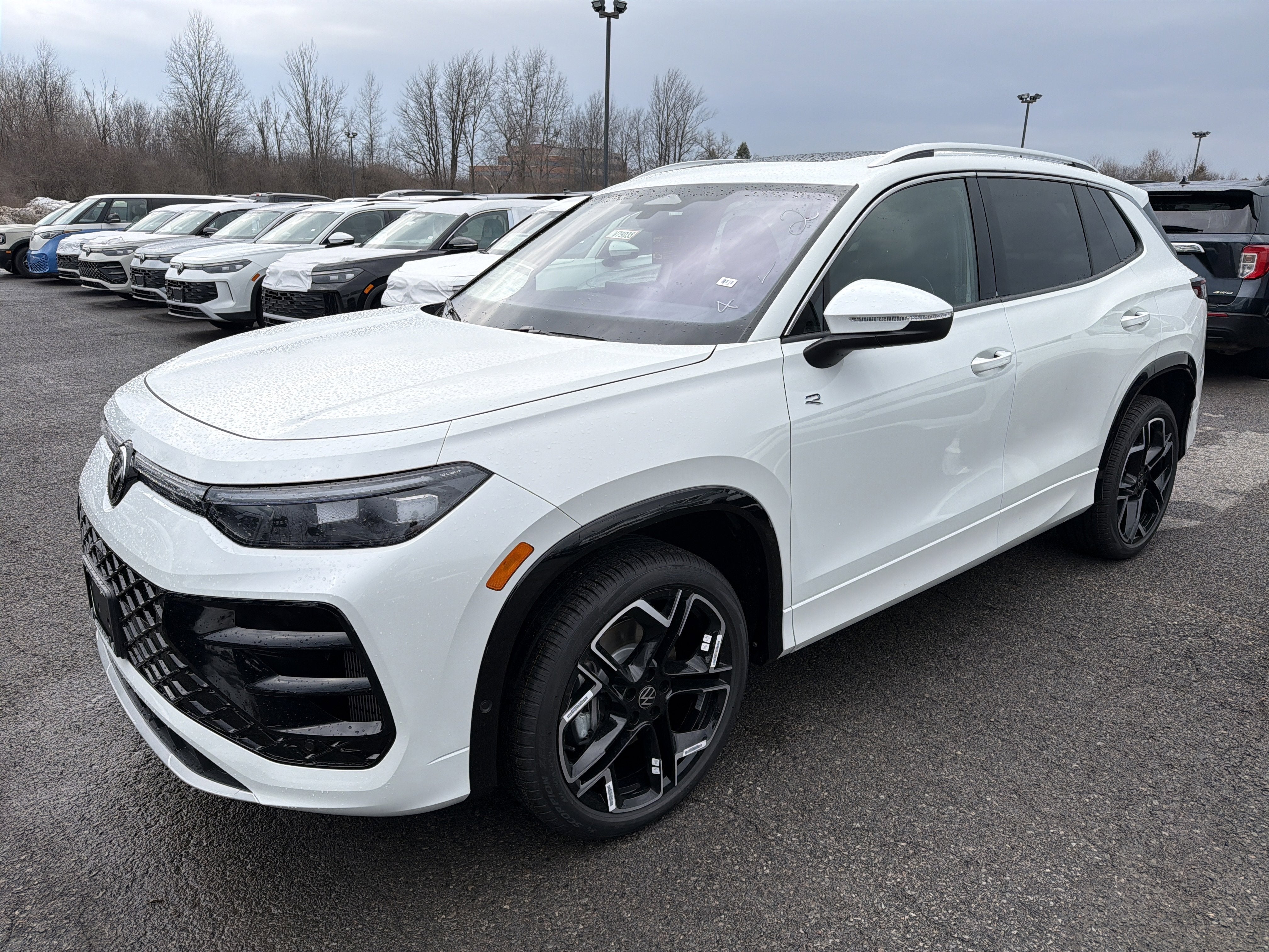 2026 Volkswagen Tiguan 2.0T SEL R-Line Turbo 4MOTION