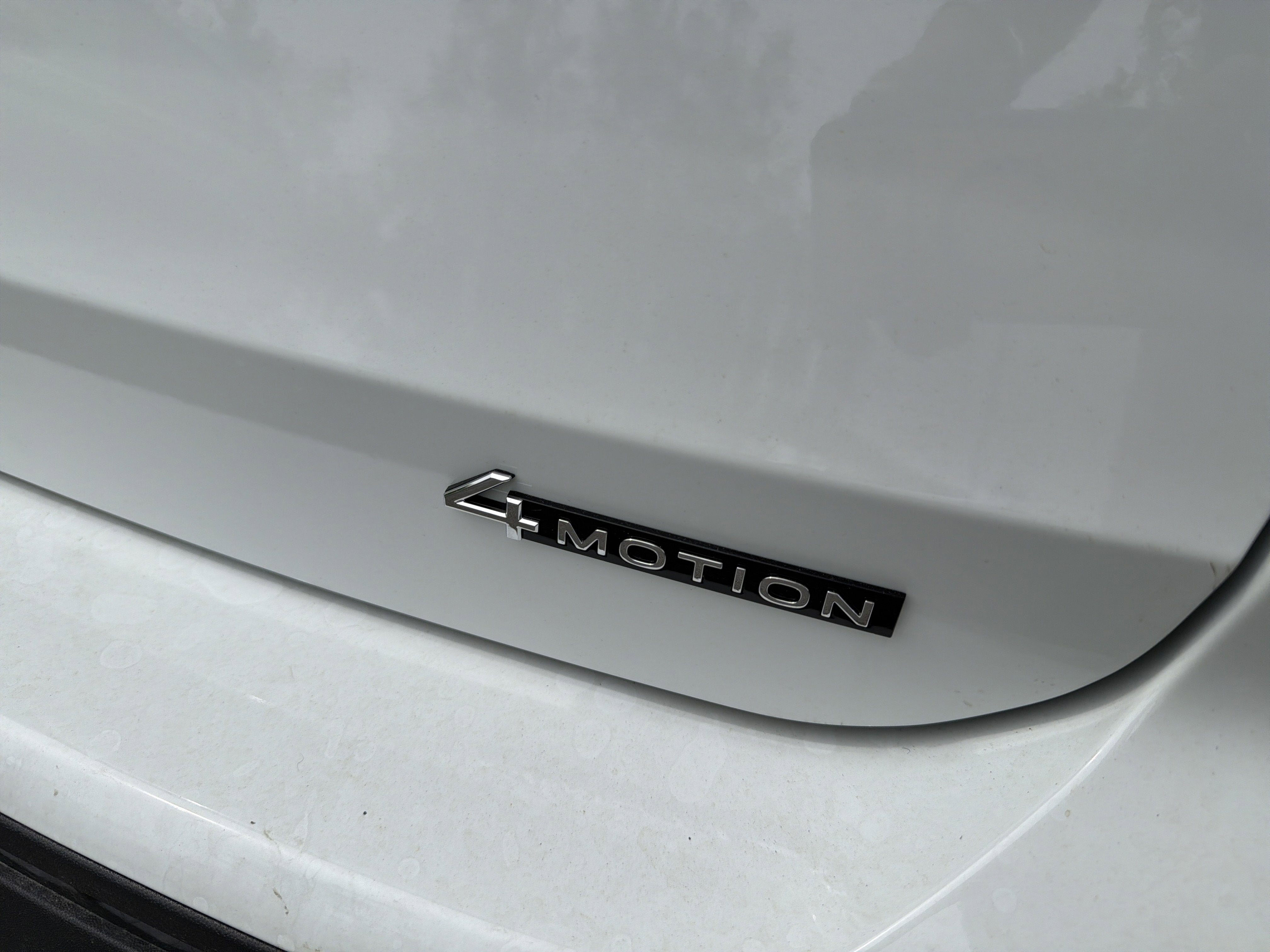 2026 Volkswagen Taos SE 4MOTION