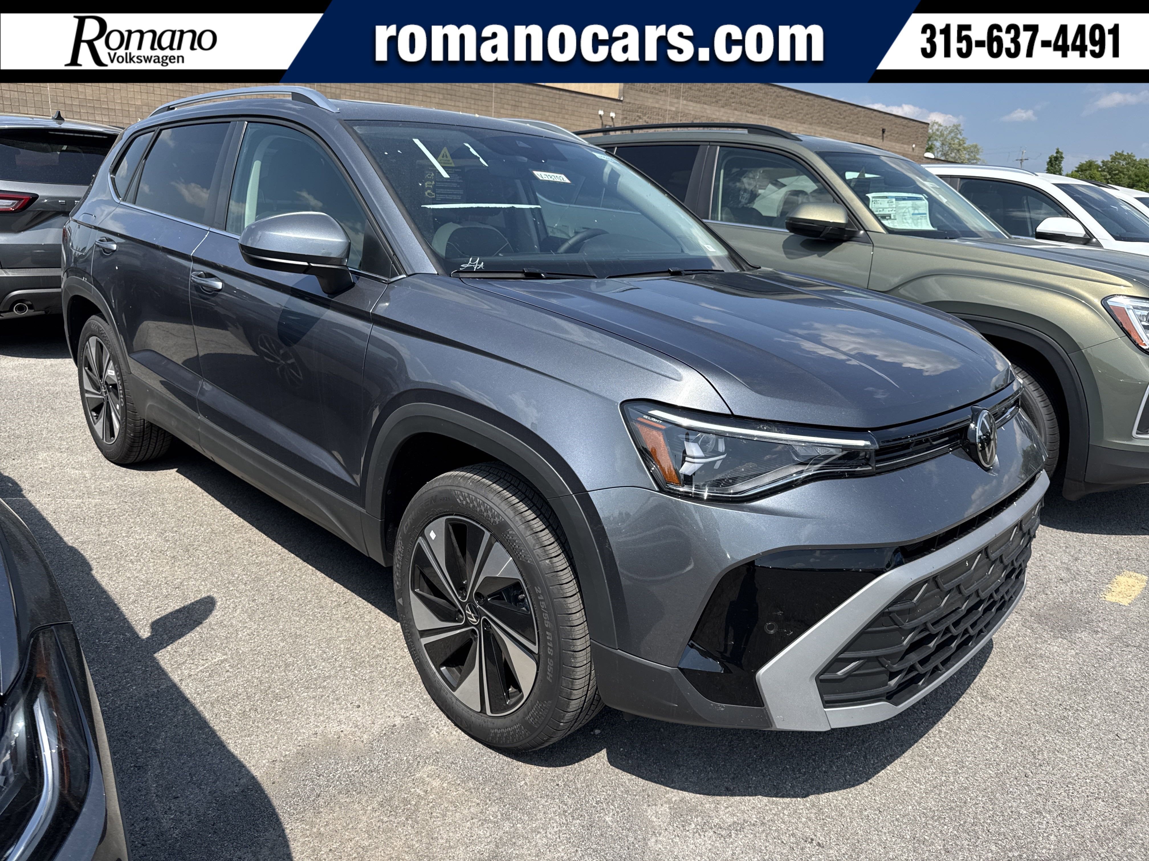 2025 Volkswagen Taos SE 4MOTION