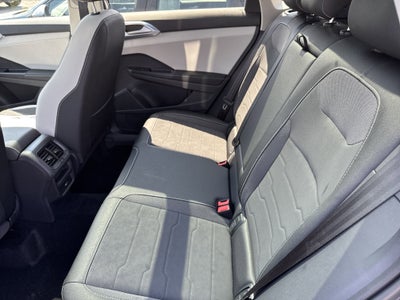 2025 Volkswagen Taos SE 4MOTION