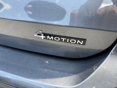 2025 Volkswagen Taos SE 4MOTION