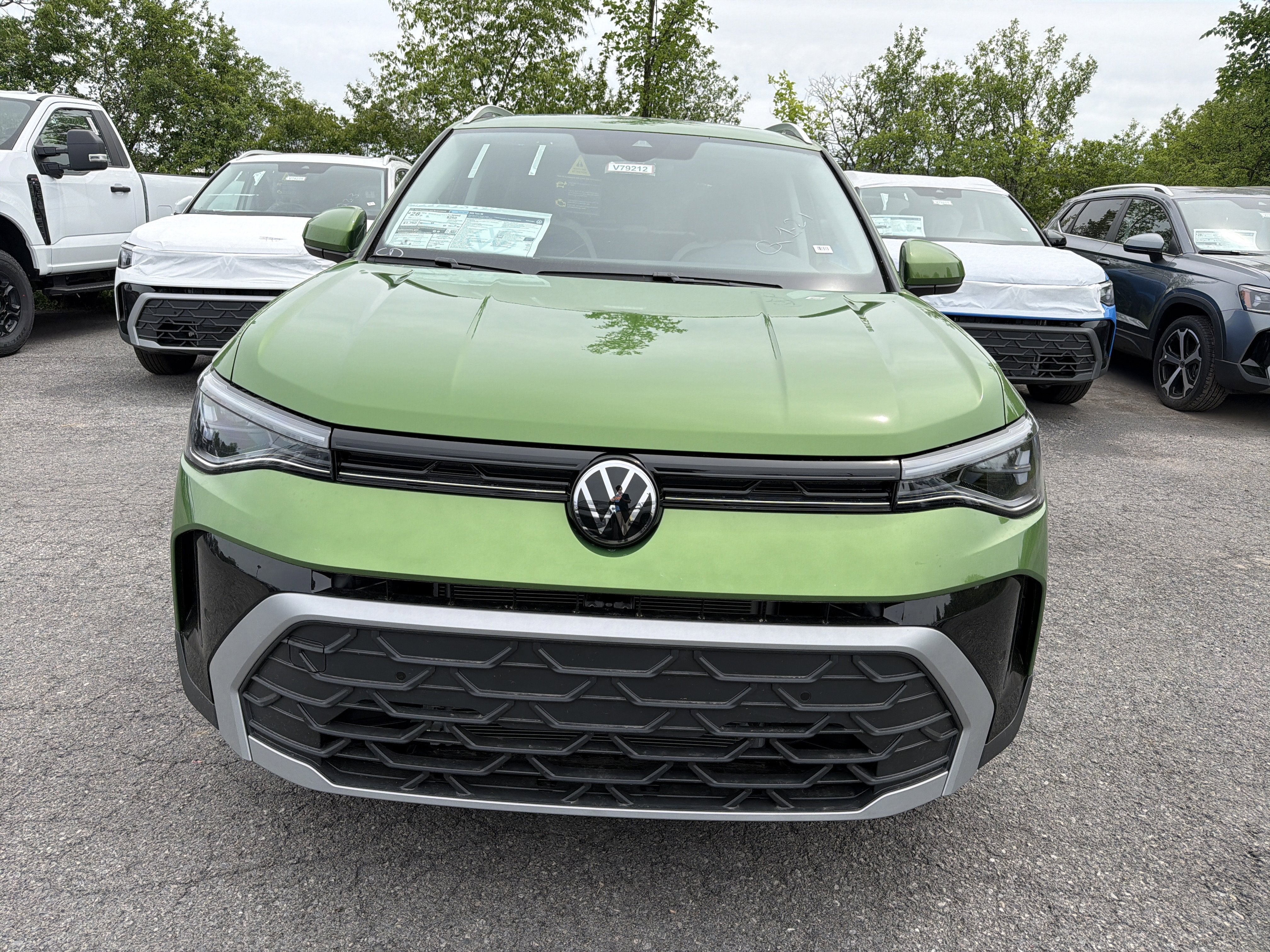 2026 Volkswagen Taos SE 4MOTION