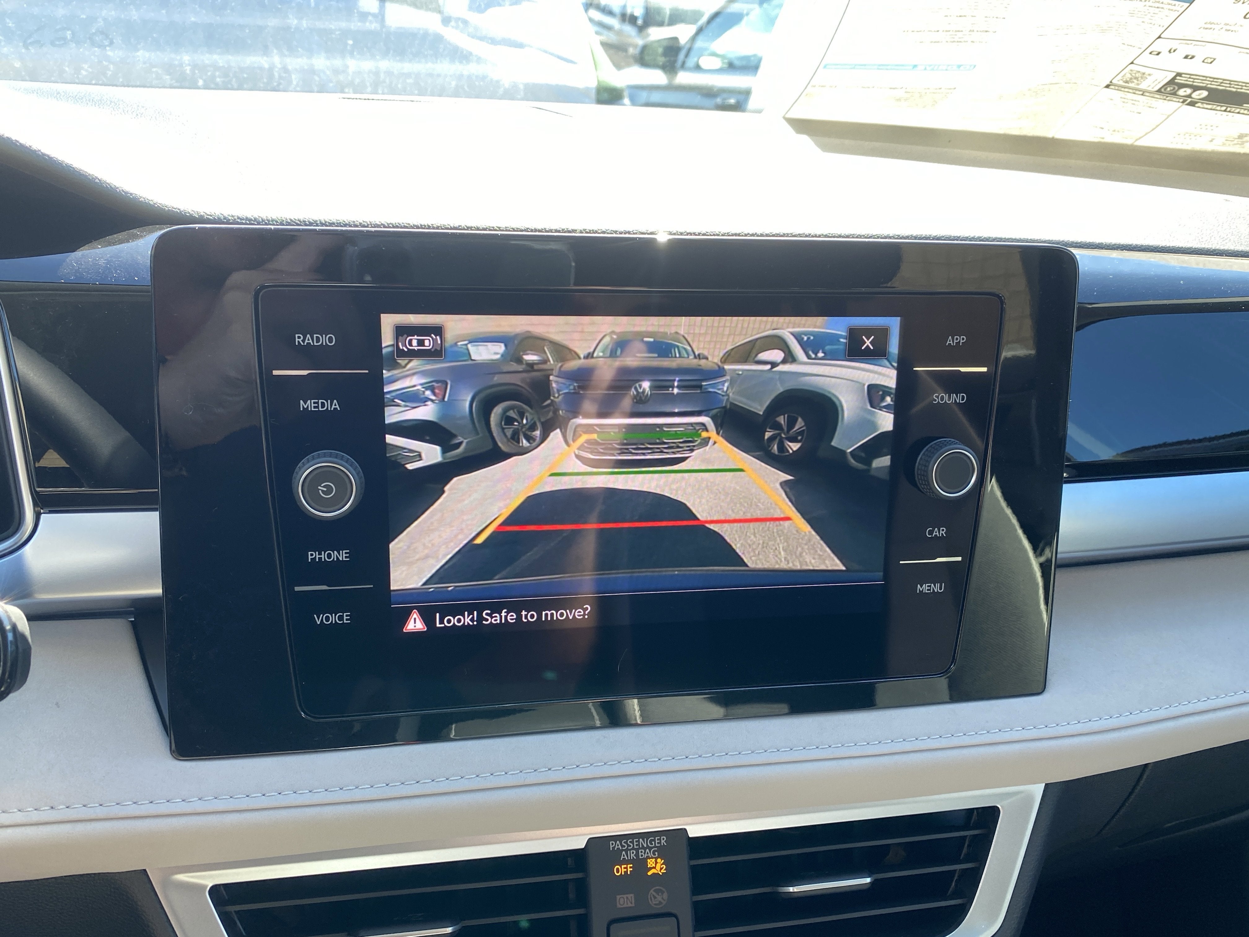 2025 Volkswagen Taos SE 4MOTION