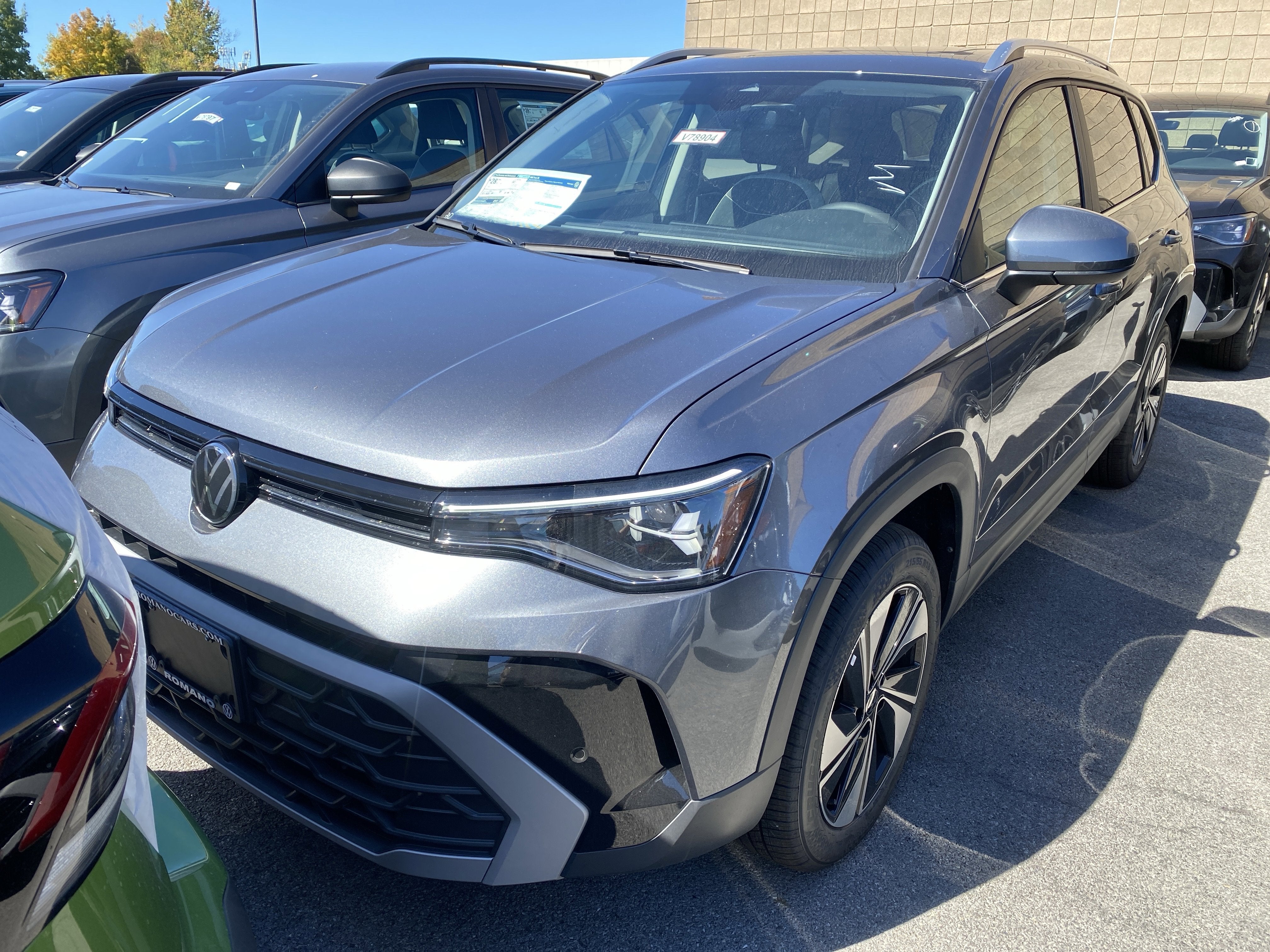 2025 Volkswagen Taos SE 4MOTION