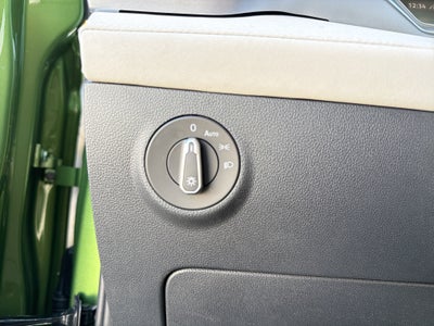 2027 Volkswagen Taos SE 4MOTION