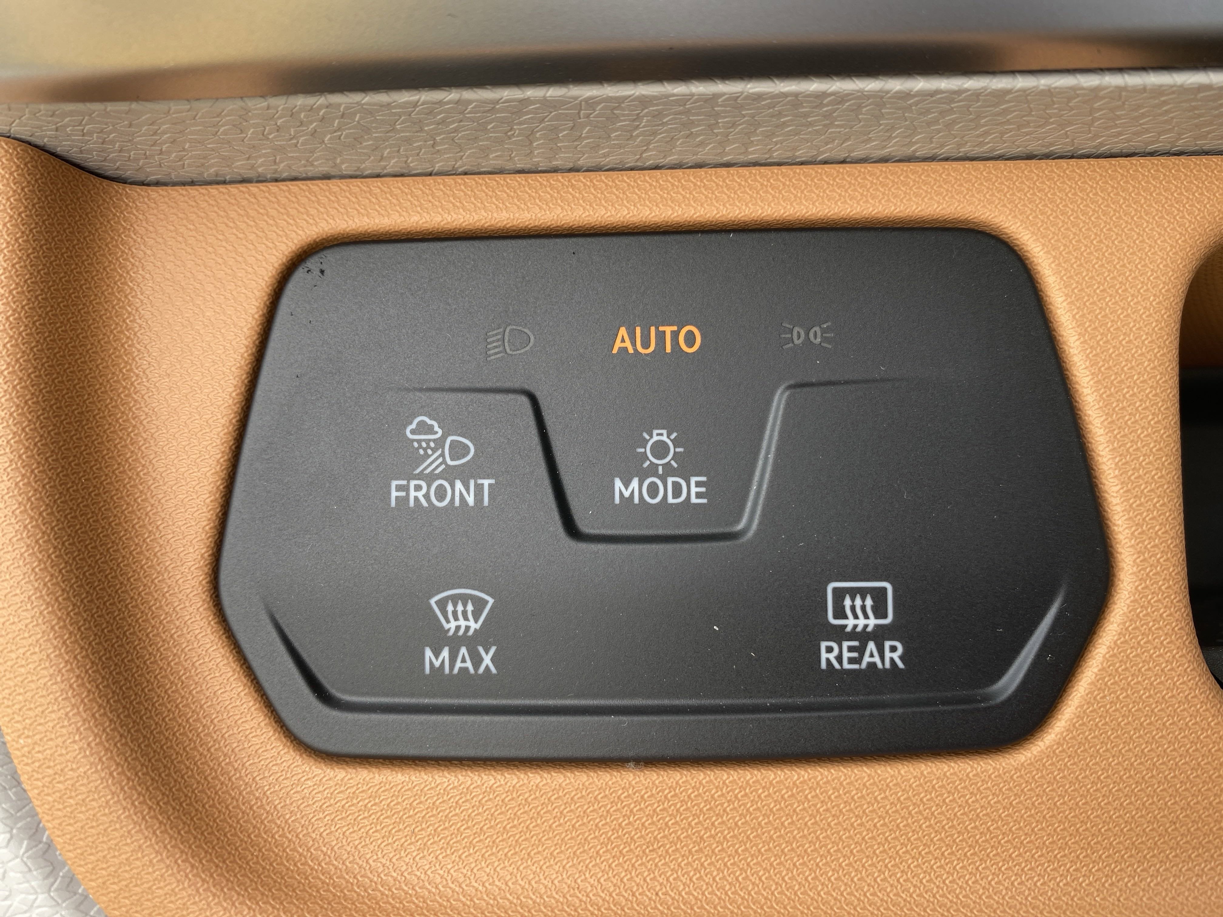 2025 Volkswagen ID. Buzz 1st Edition 4MOTION w/Two-Tone