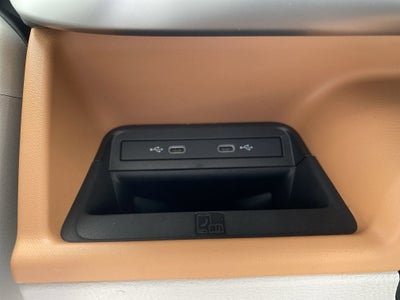 2025 Volkswagen ID. Buzz 1st Edition 4MOTION w/Two-Tone