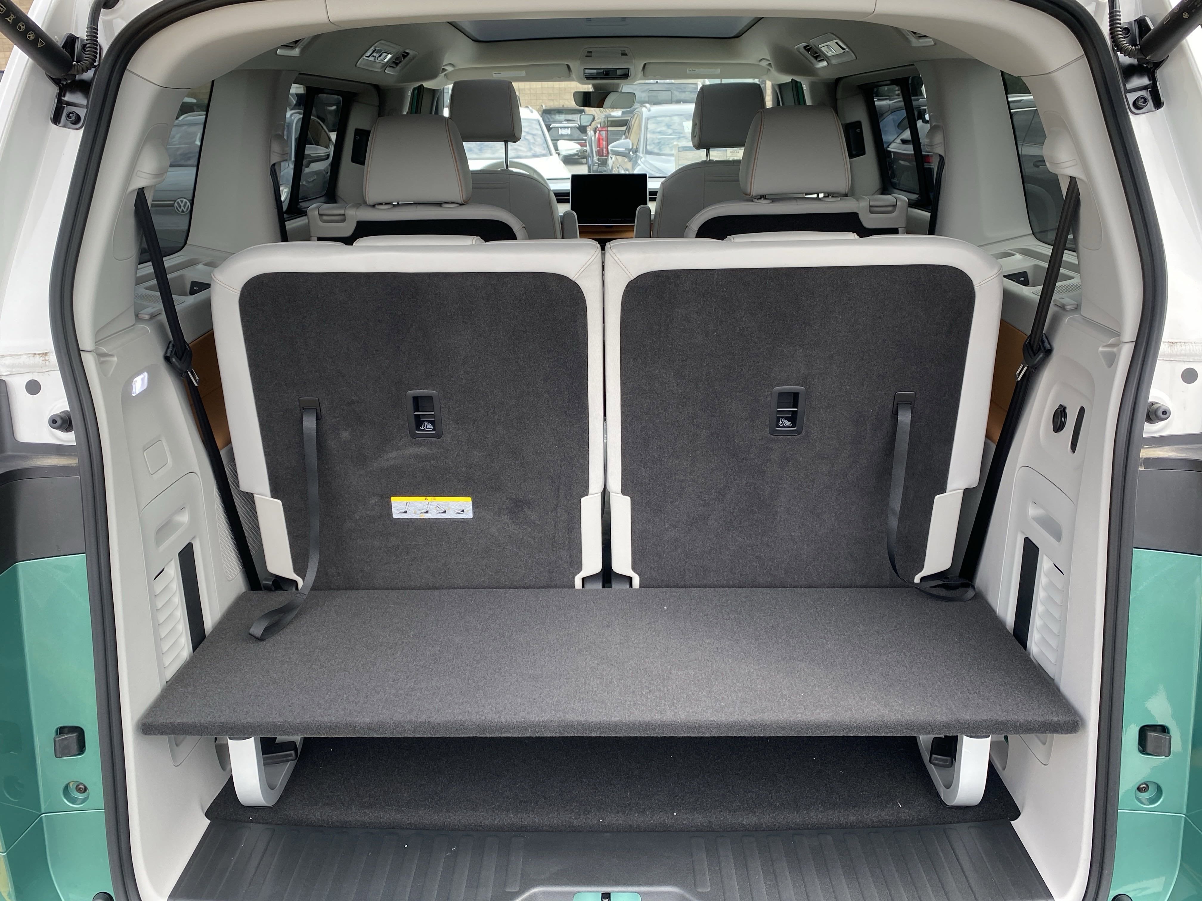 2025 Volkswagen ID. Buzz 1st Edition 4MOTION w/Two-Tone