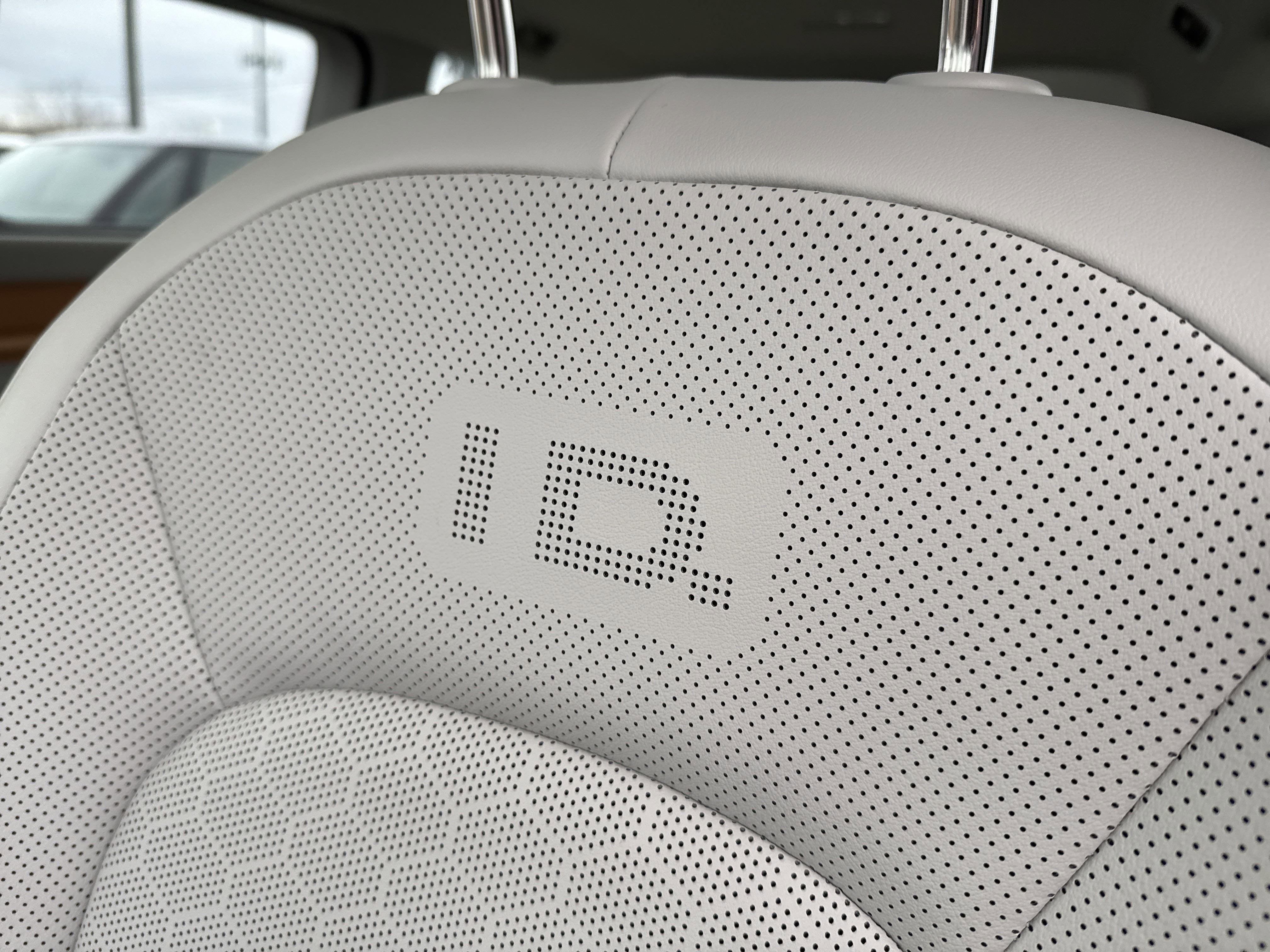 2025 Volkswagen ID. Buzz 1st Edition 4MOTION w/Two-Tone