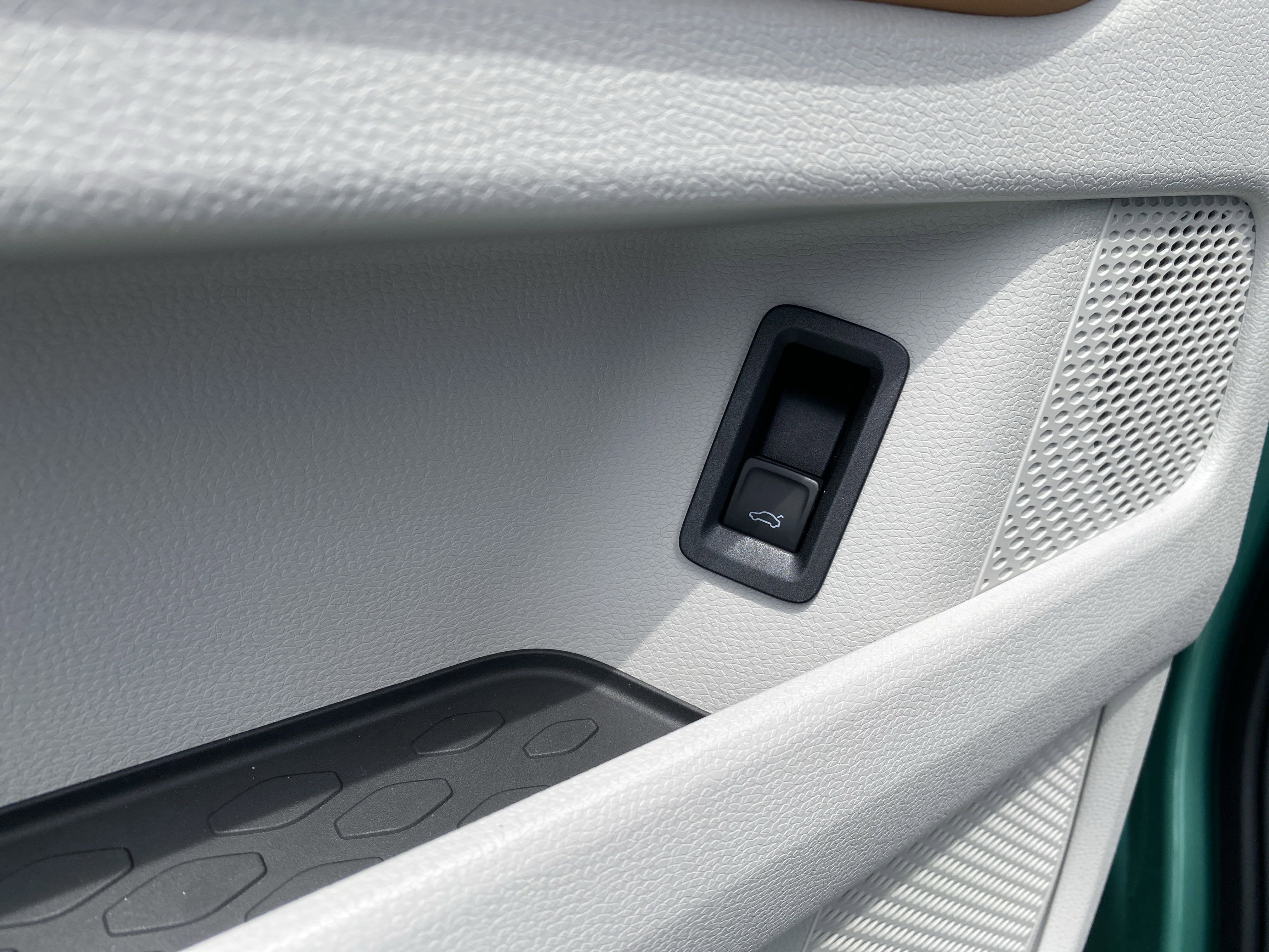 2025 Volkswagen ID. Buzz 1st Edition 4MOTION w/Two-Tone