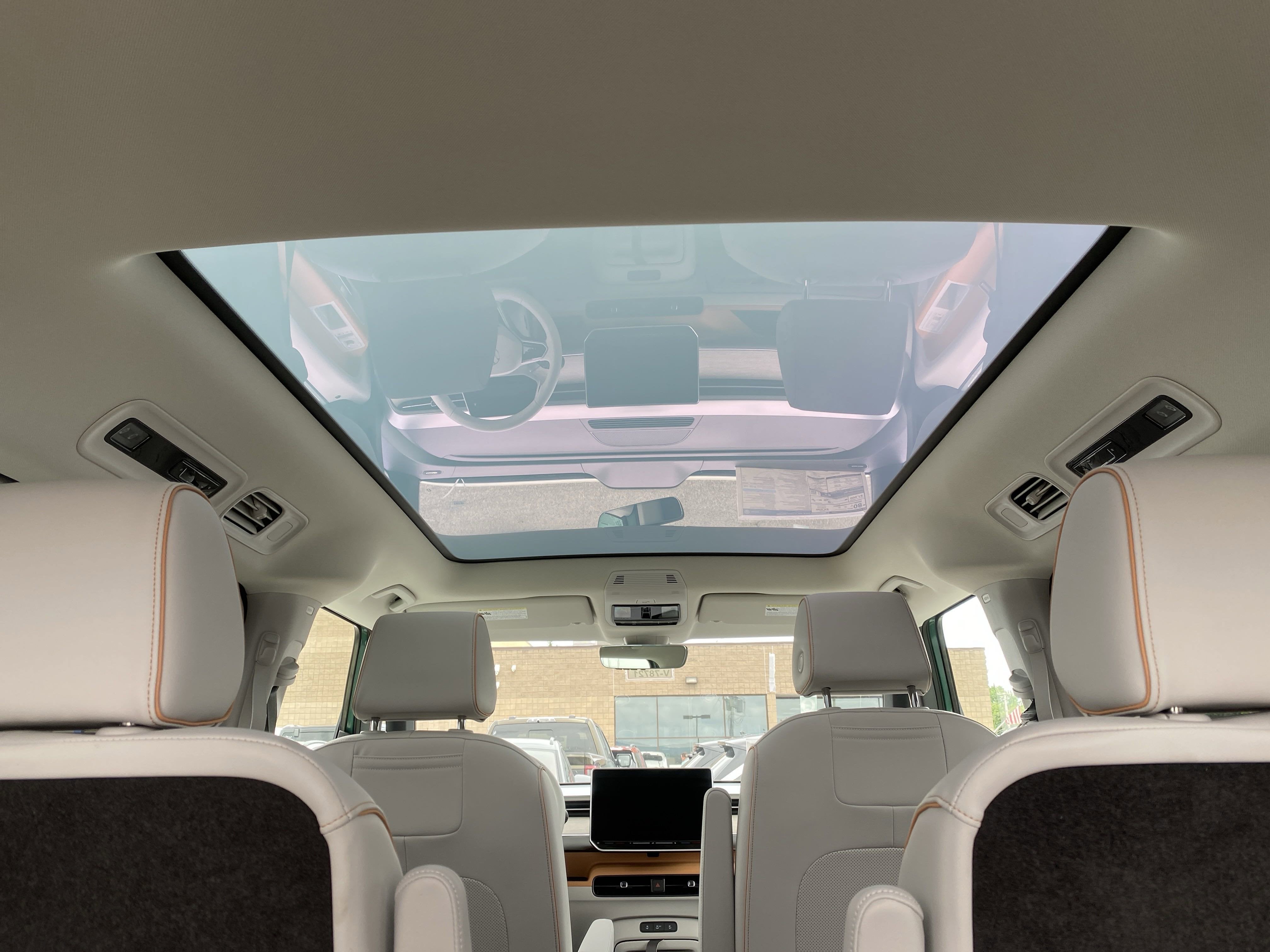 2025 Volkswagen ID. Buzz 1st Edition 4MOTION w/Two-Tone