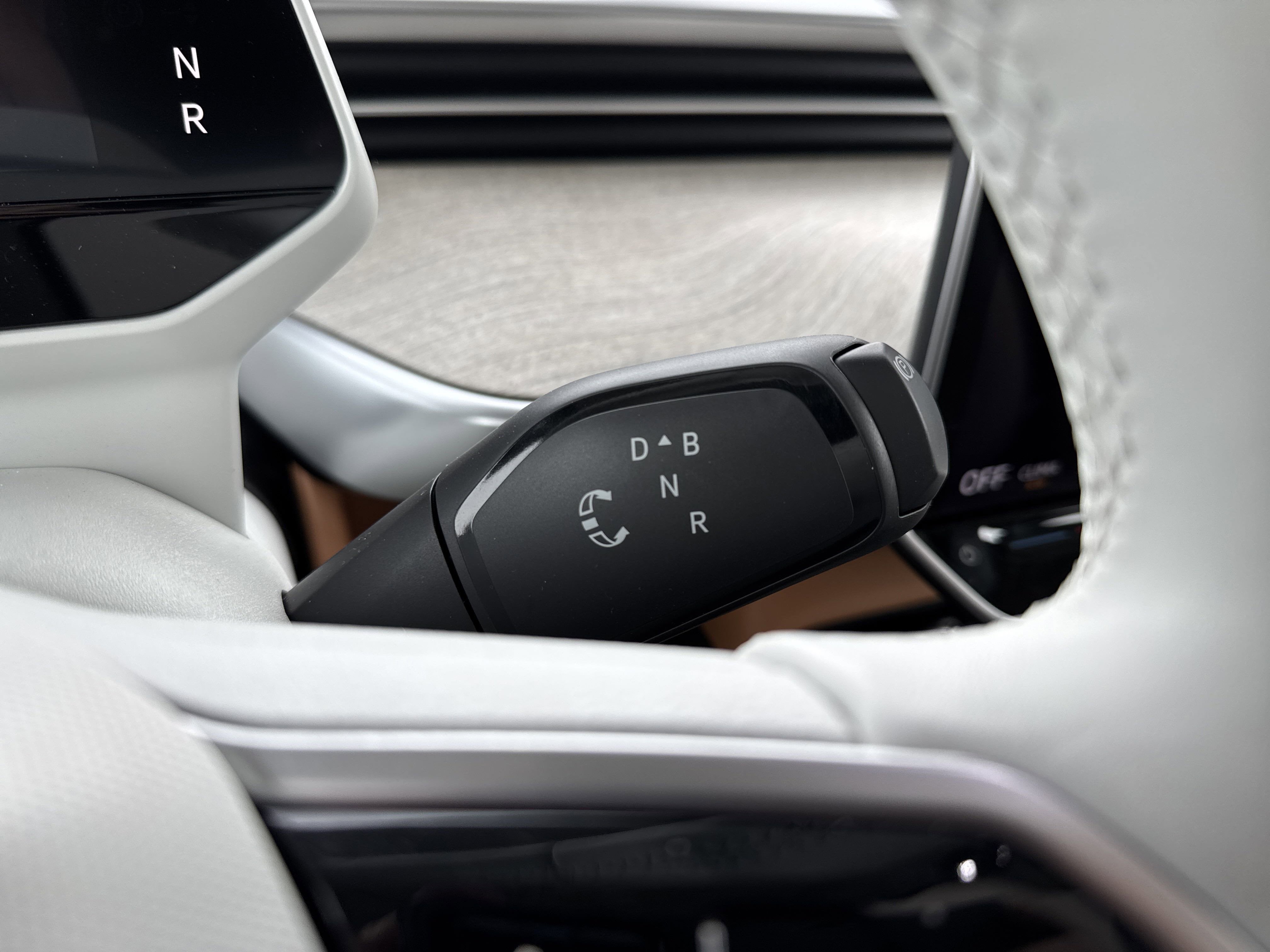 2025 Volkswagen ID. Buzz 1st Edition 4MOTION w/Two-Tone