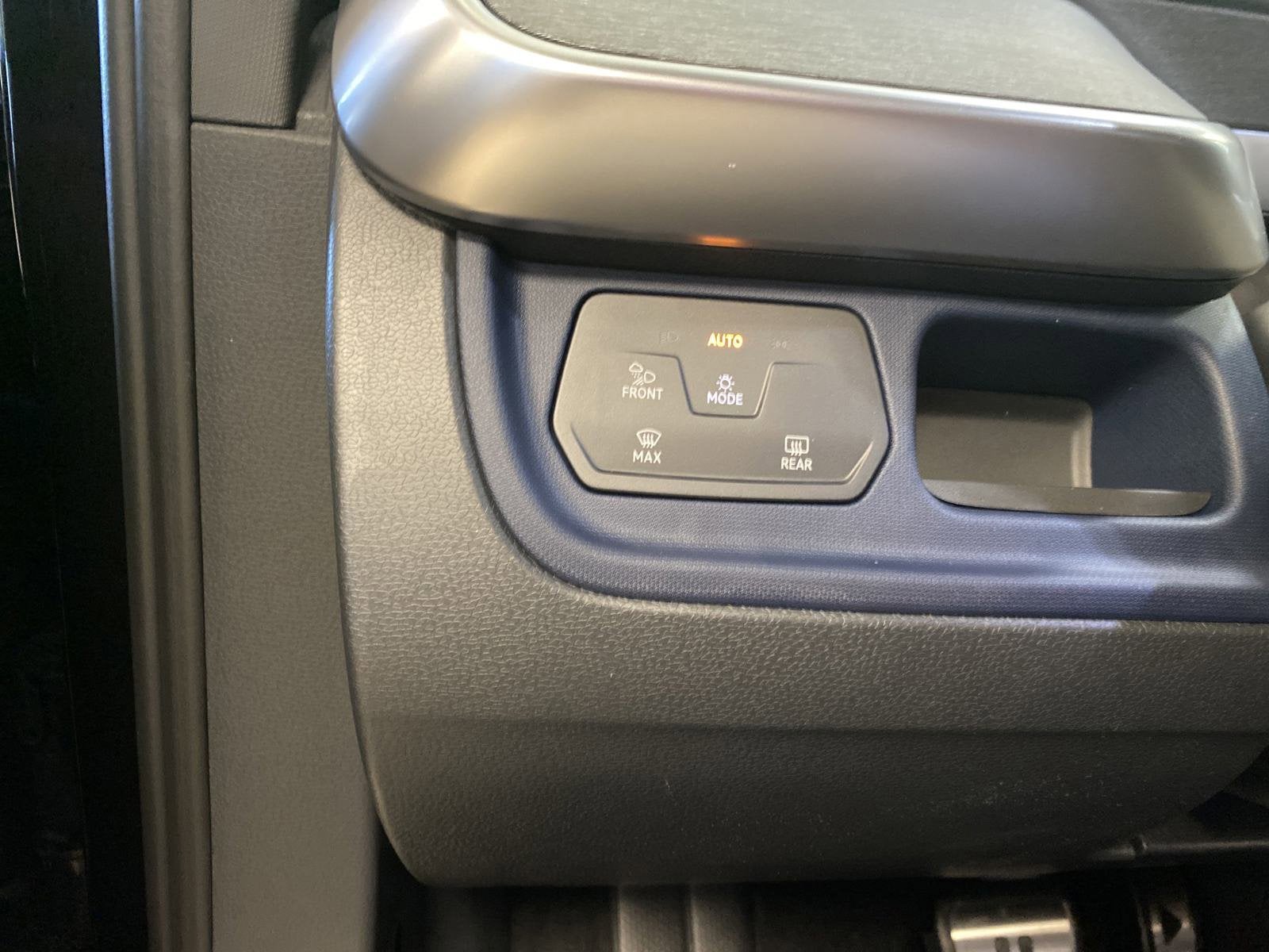 2025 Volkswagen ID. Buzz Pro S