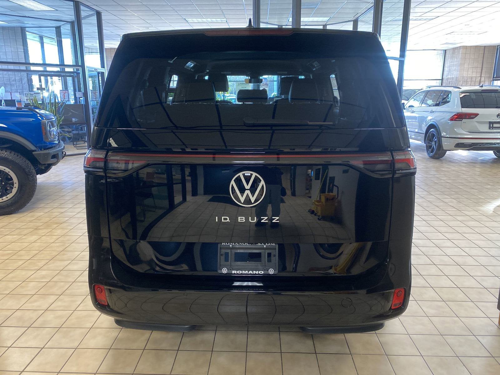 2025 Volkswagen ID. Buzz Pro S