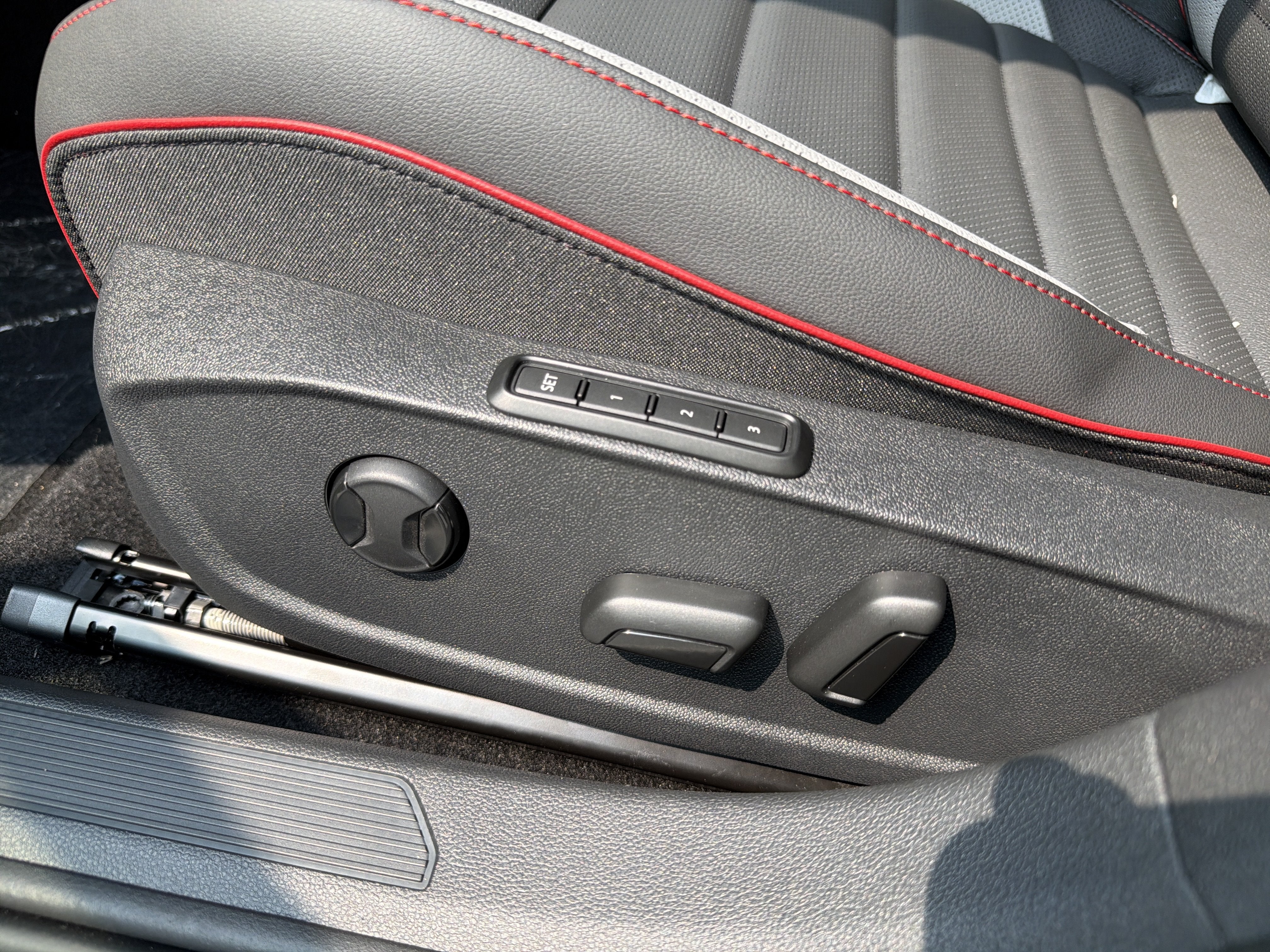 2026 Volkswagen Golf GTI SE