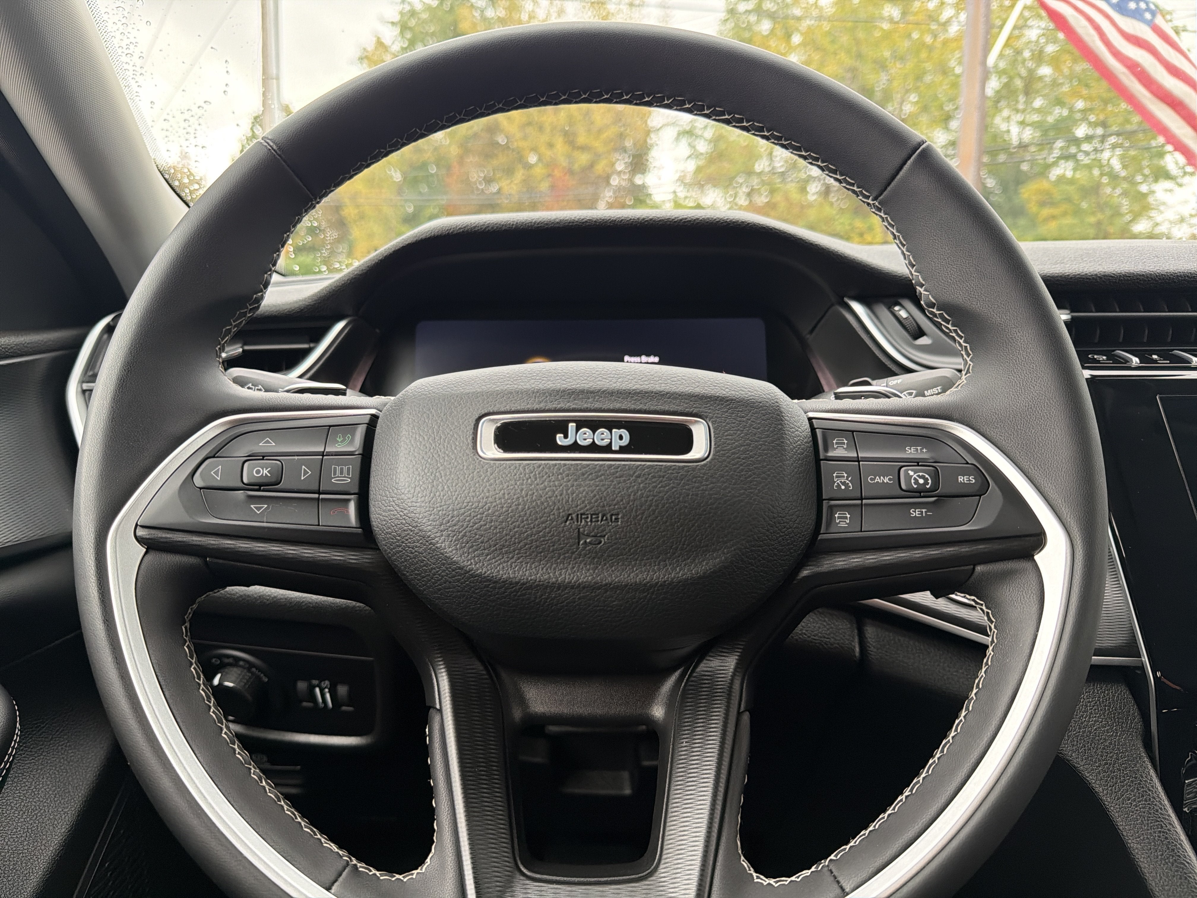 2024 Jeep Grand Cherokee Laredo