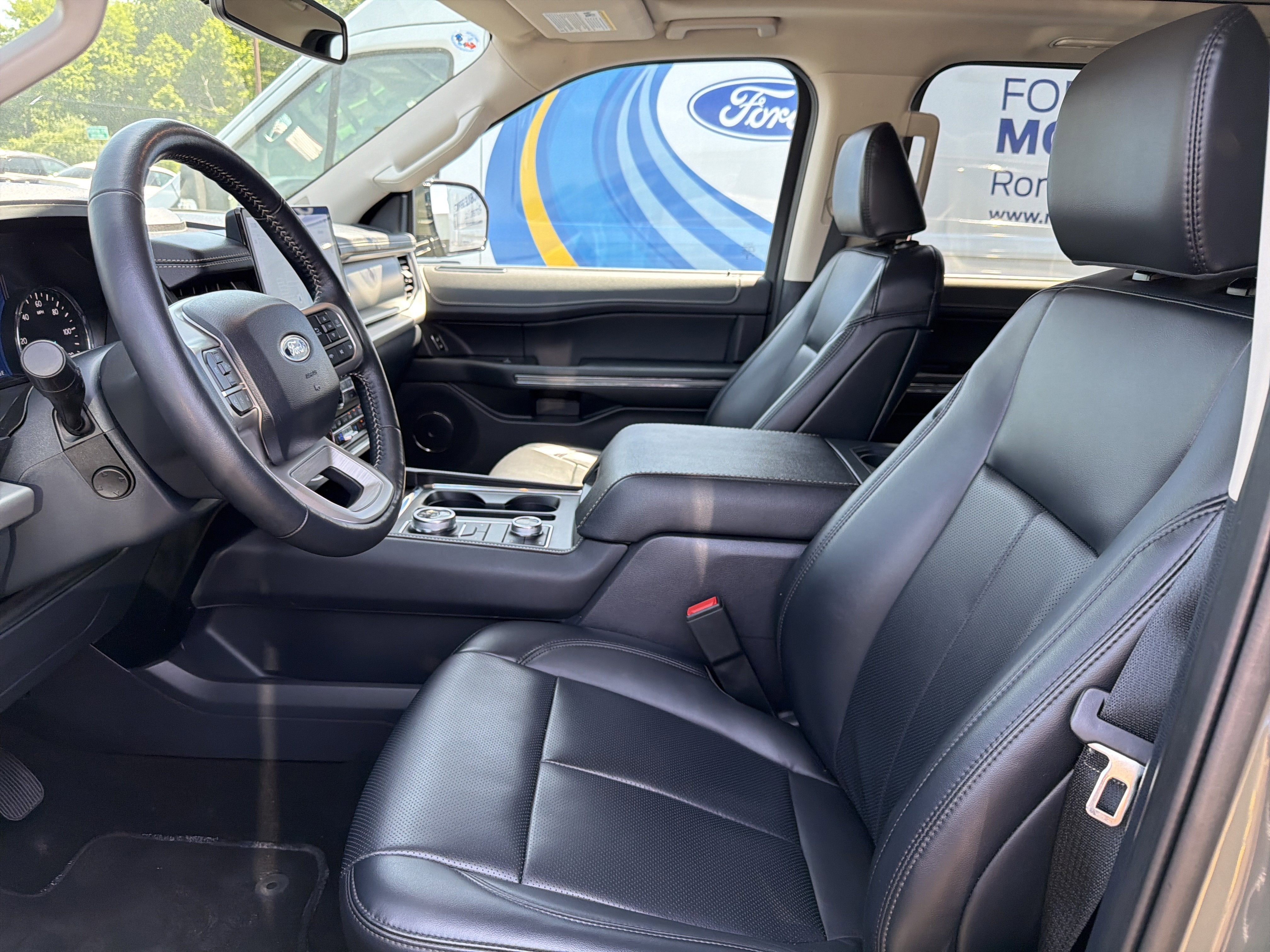 2024 Ford Expedition Max XLT