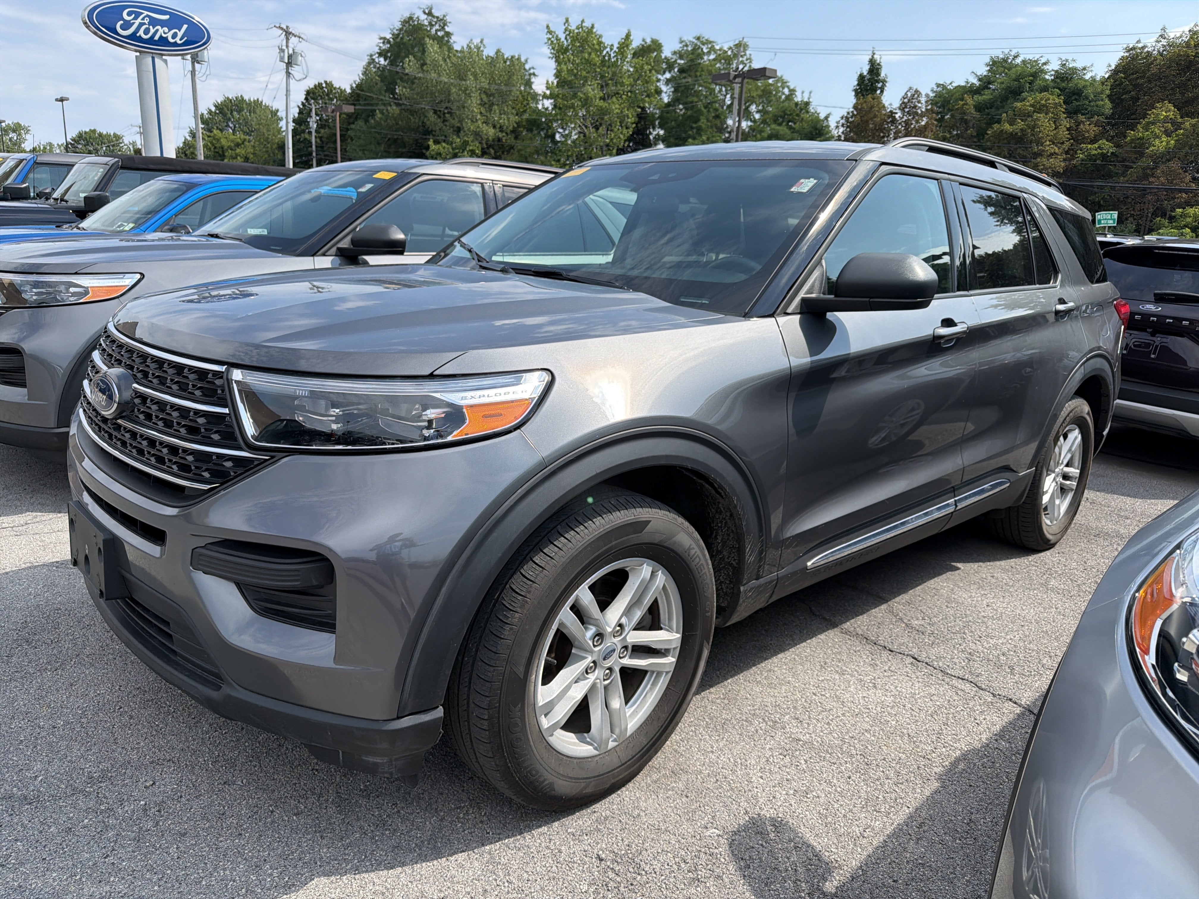 2023 Ford Explorer XLT