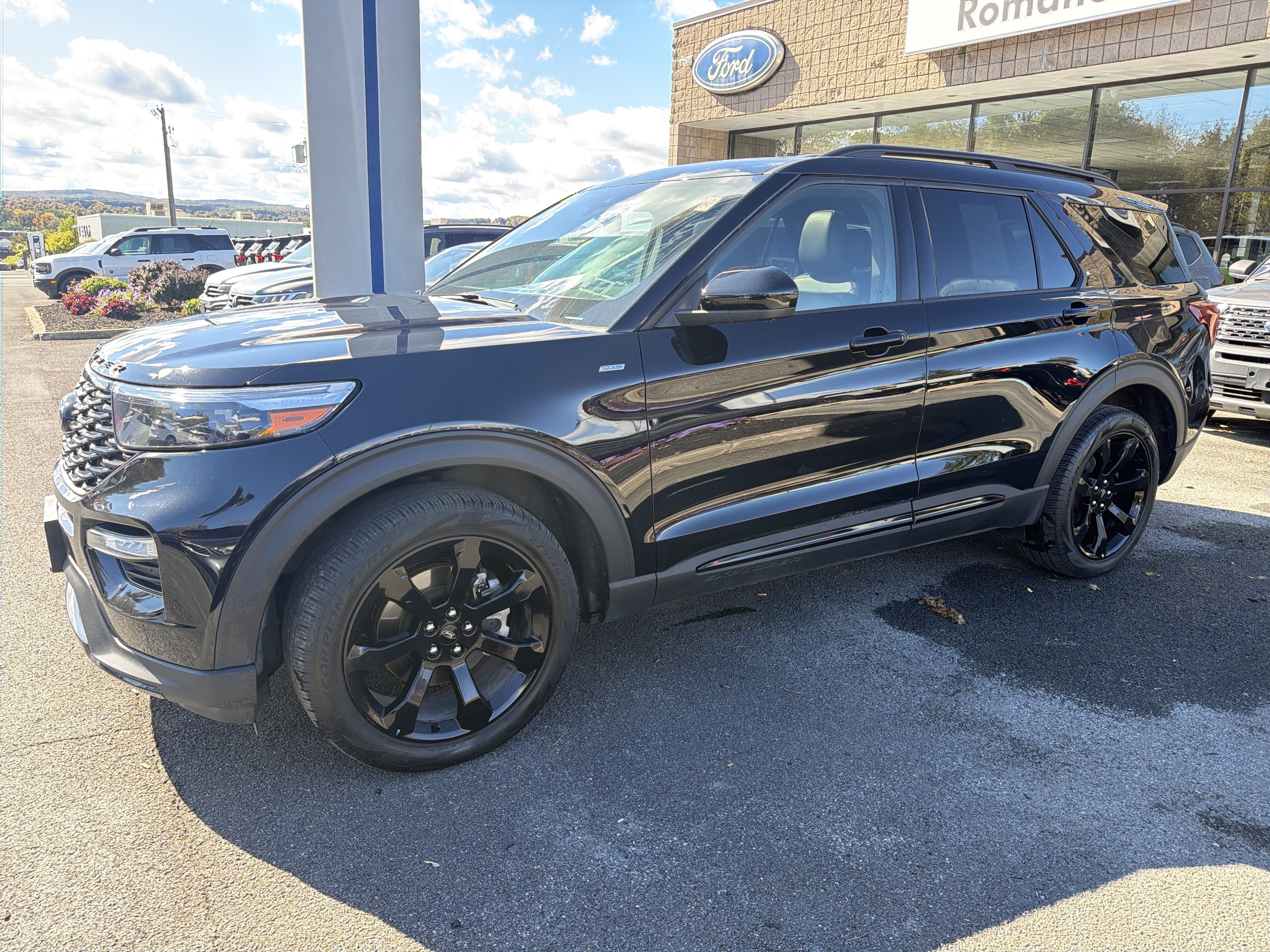 2023 Ford Explorer ST-Line