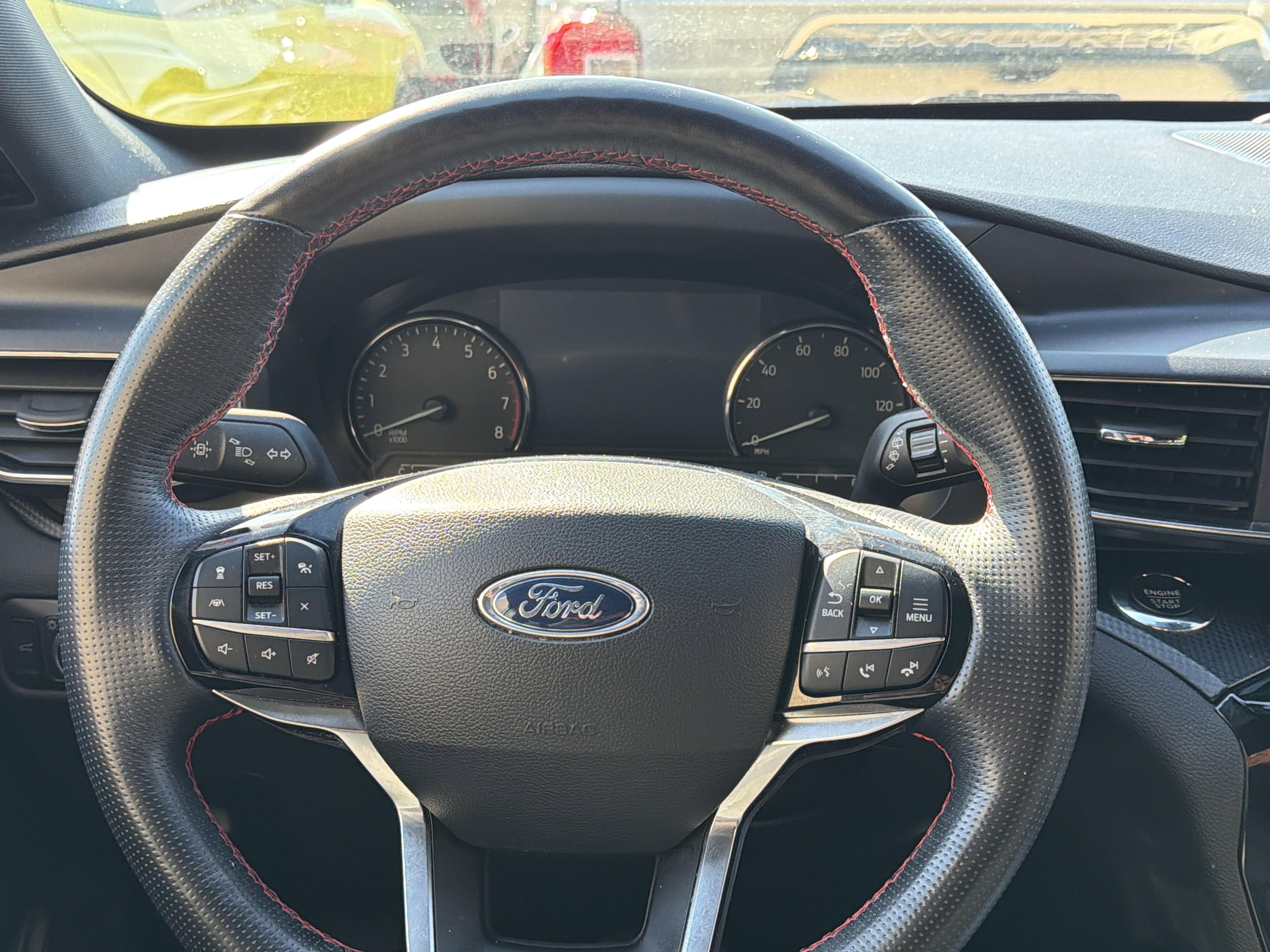 2022 Ford Explorer ST-Line