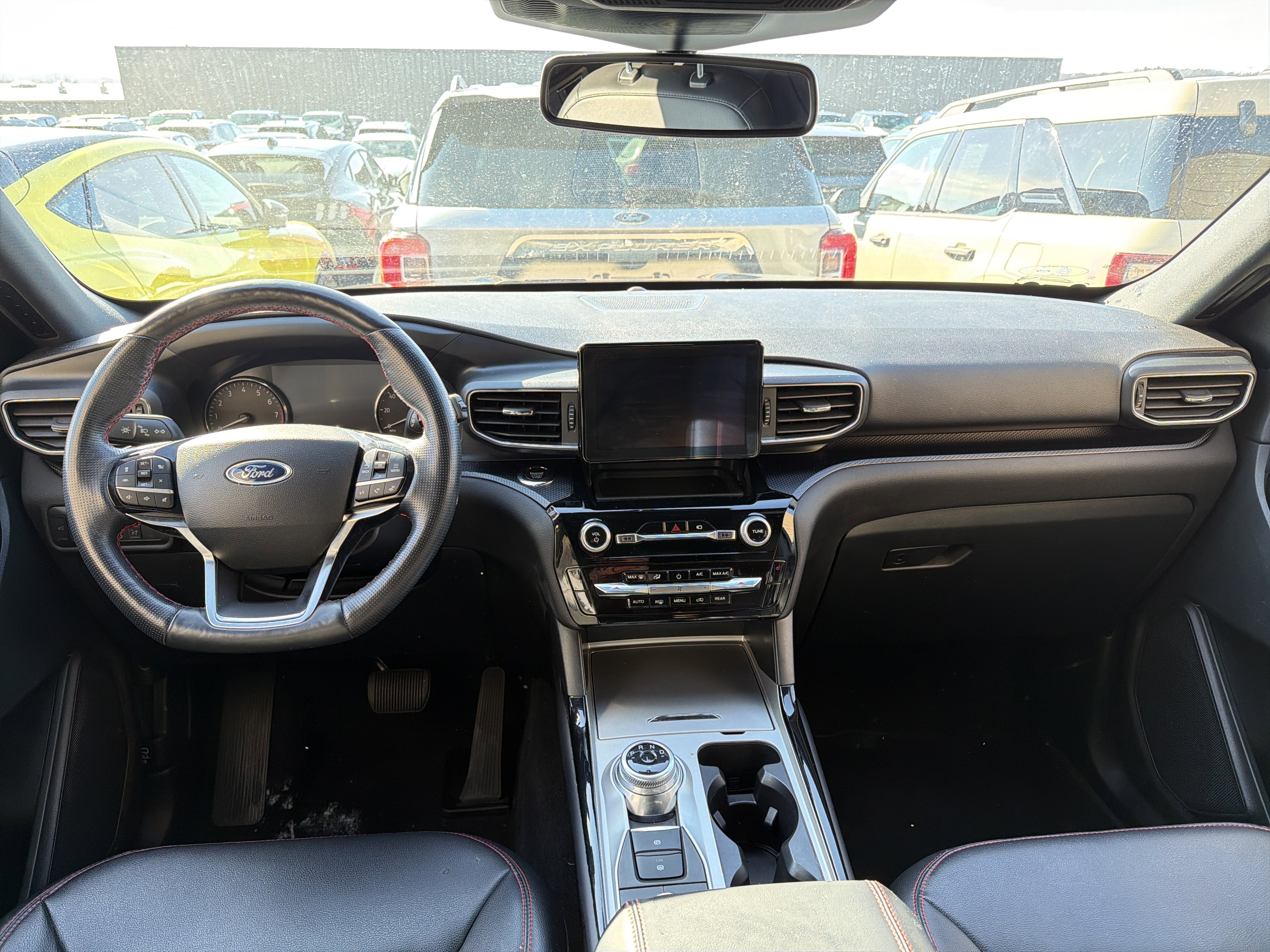 2022 Ford Explorer ST-Line