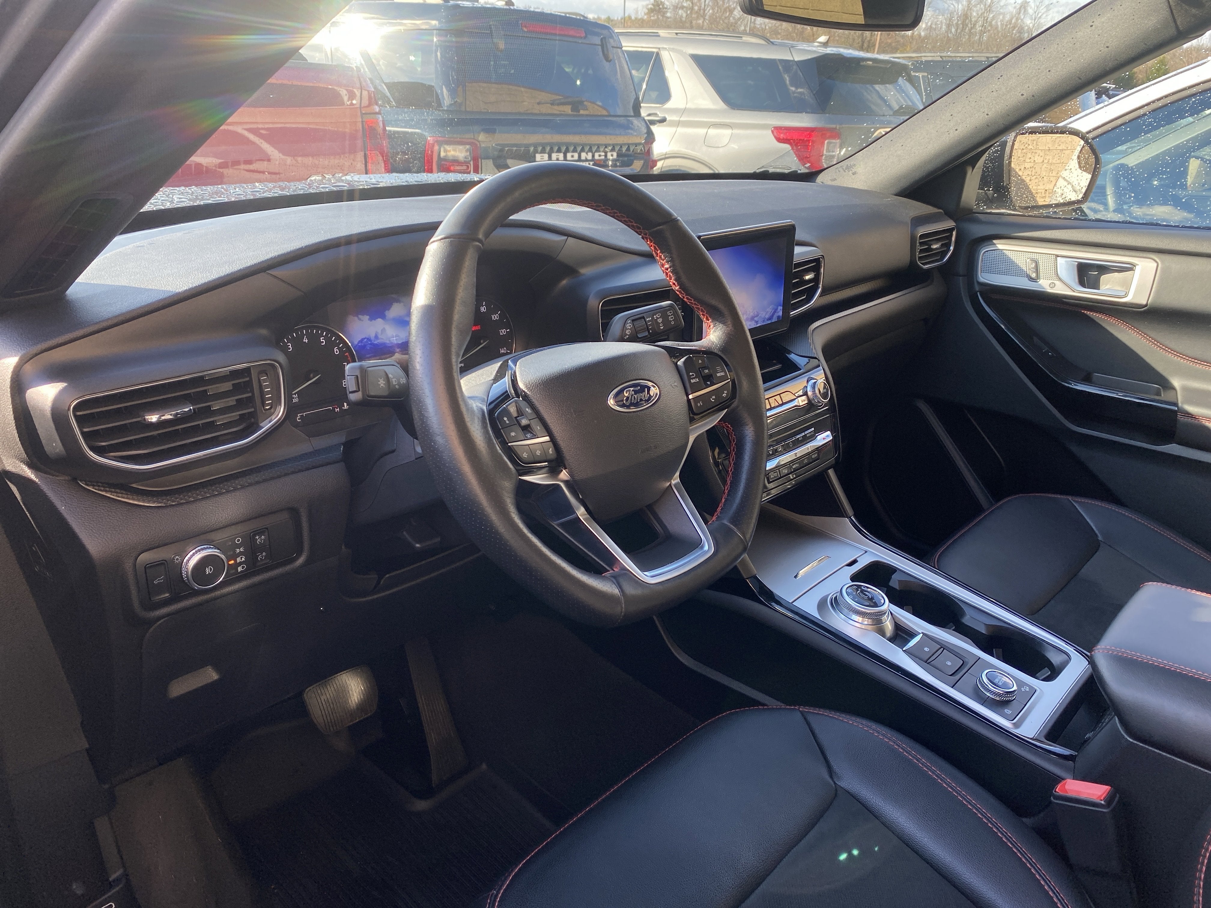 2023 Ford Explorer ST-Line