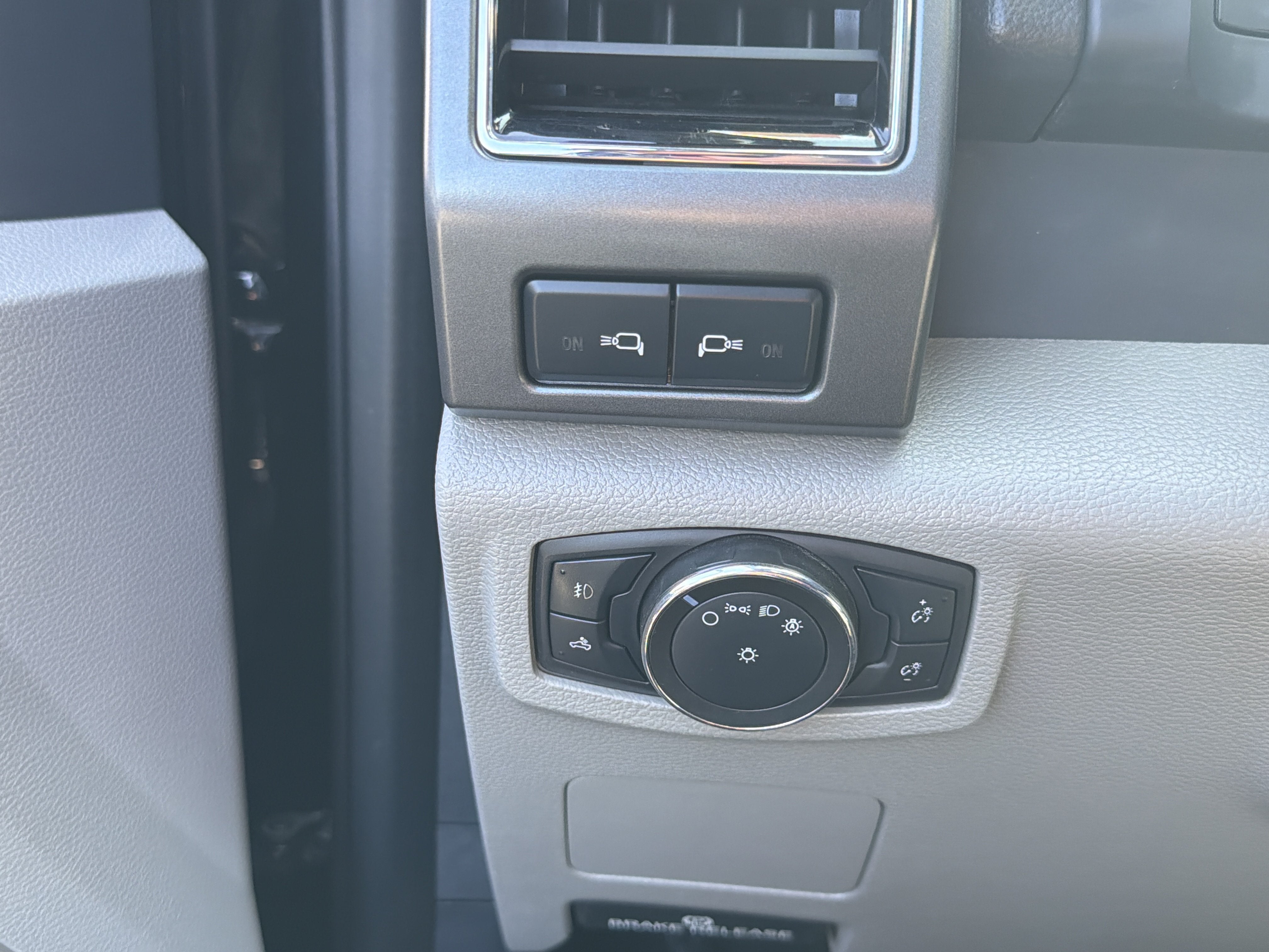 2022 Ford Super Duty F-350 SRW XLT