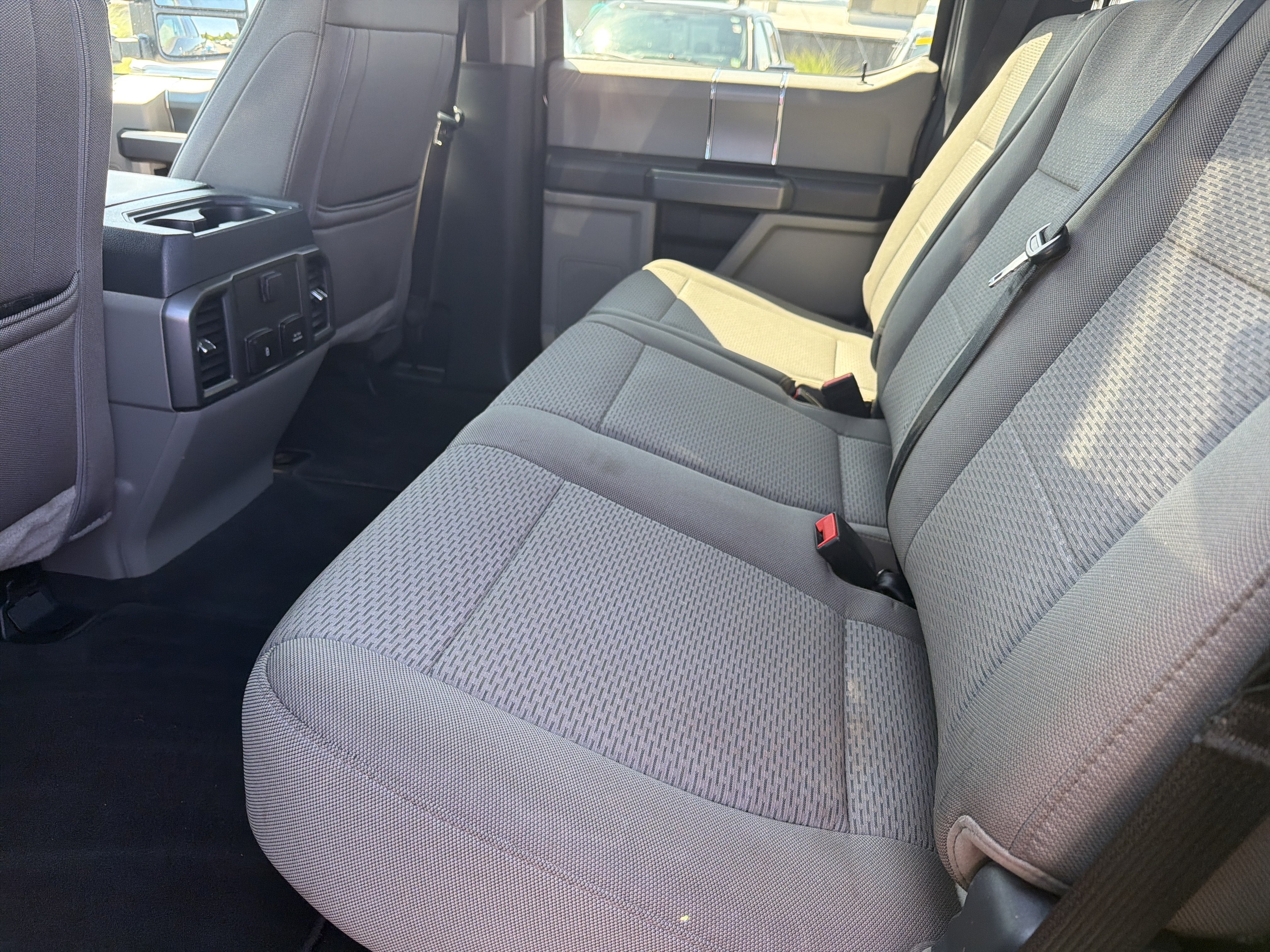 2022 Ford Super Duty F-350 SRW XLT