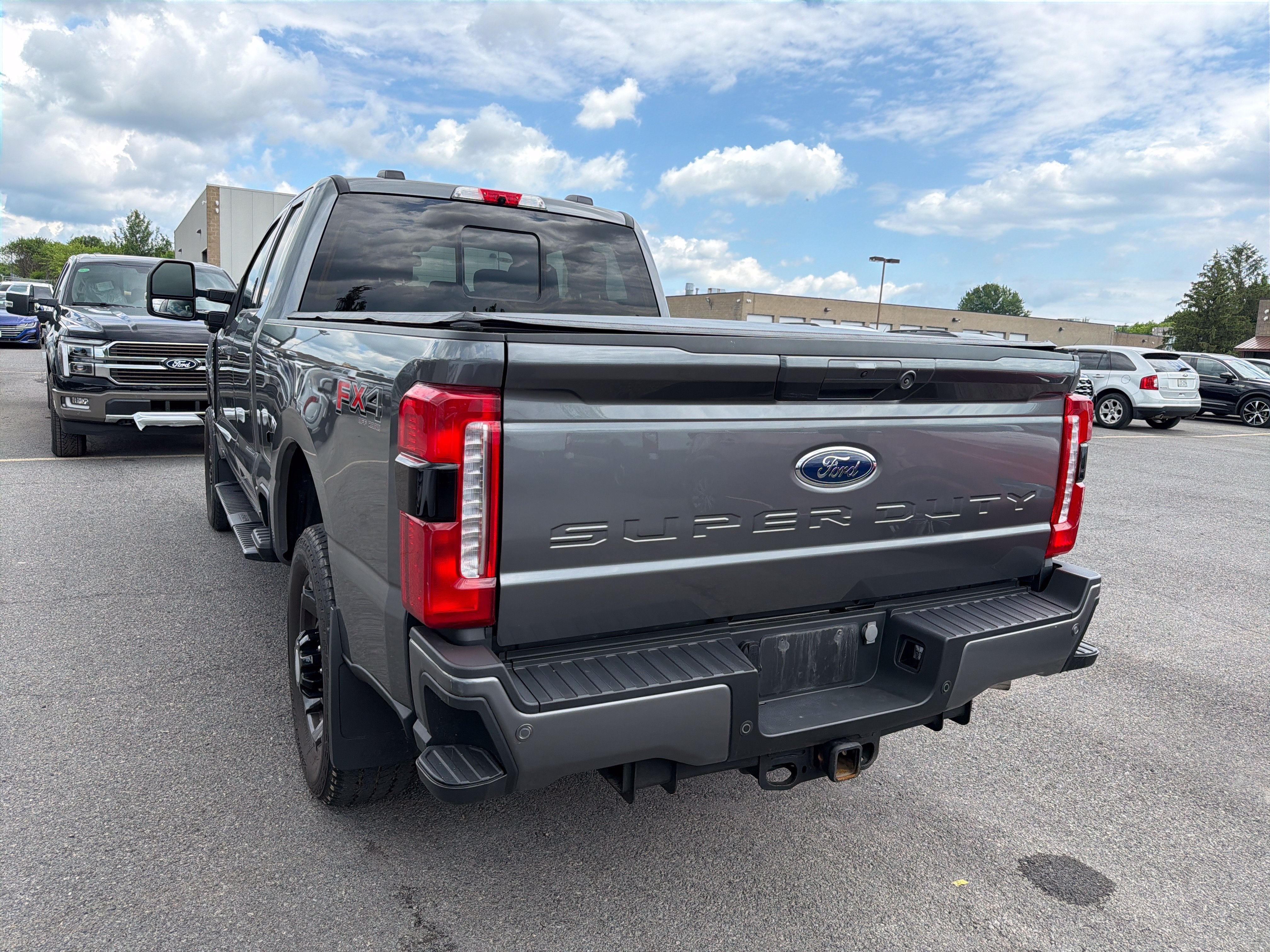 2023 Ford Super Duty F-250 SRW LARIAT