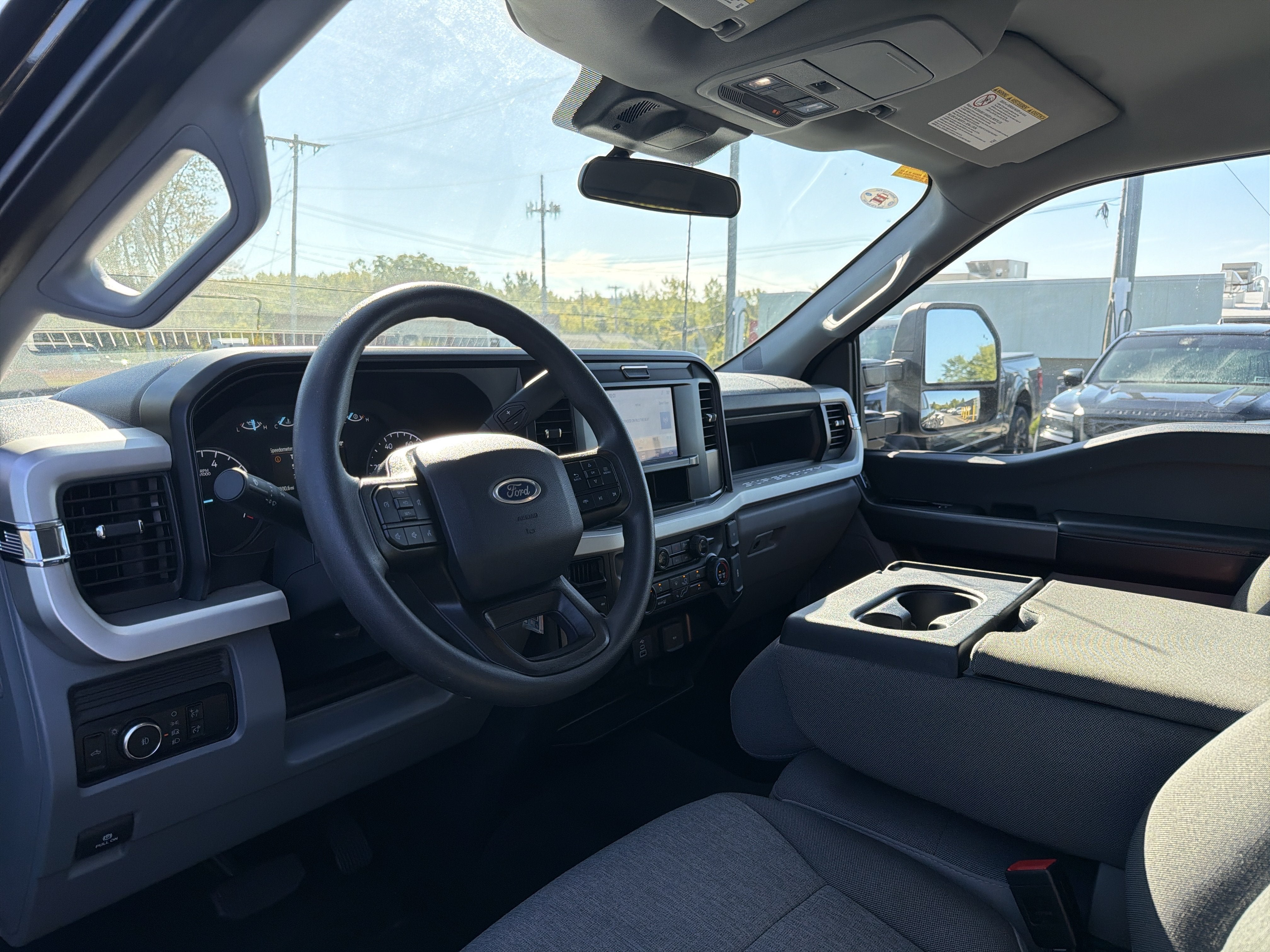 2025 Ford Super Duty F-350 SRW XL