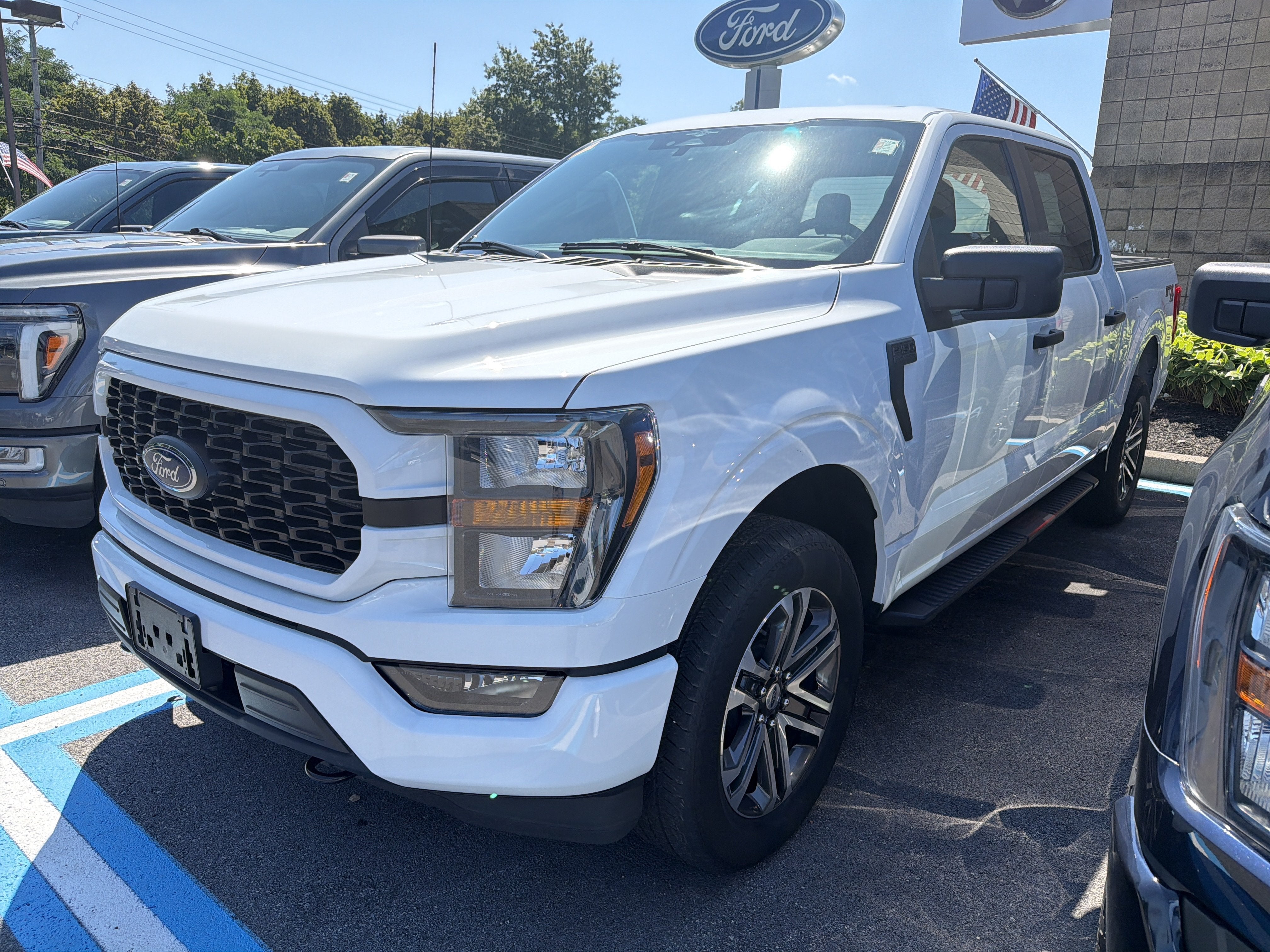 2023 Ford F-150 STX