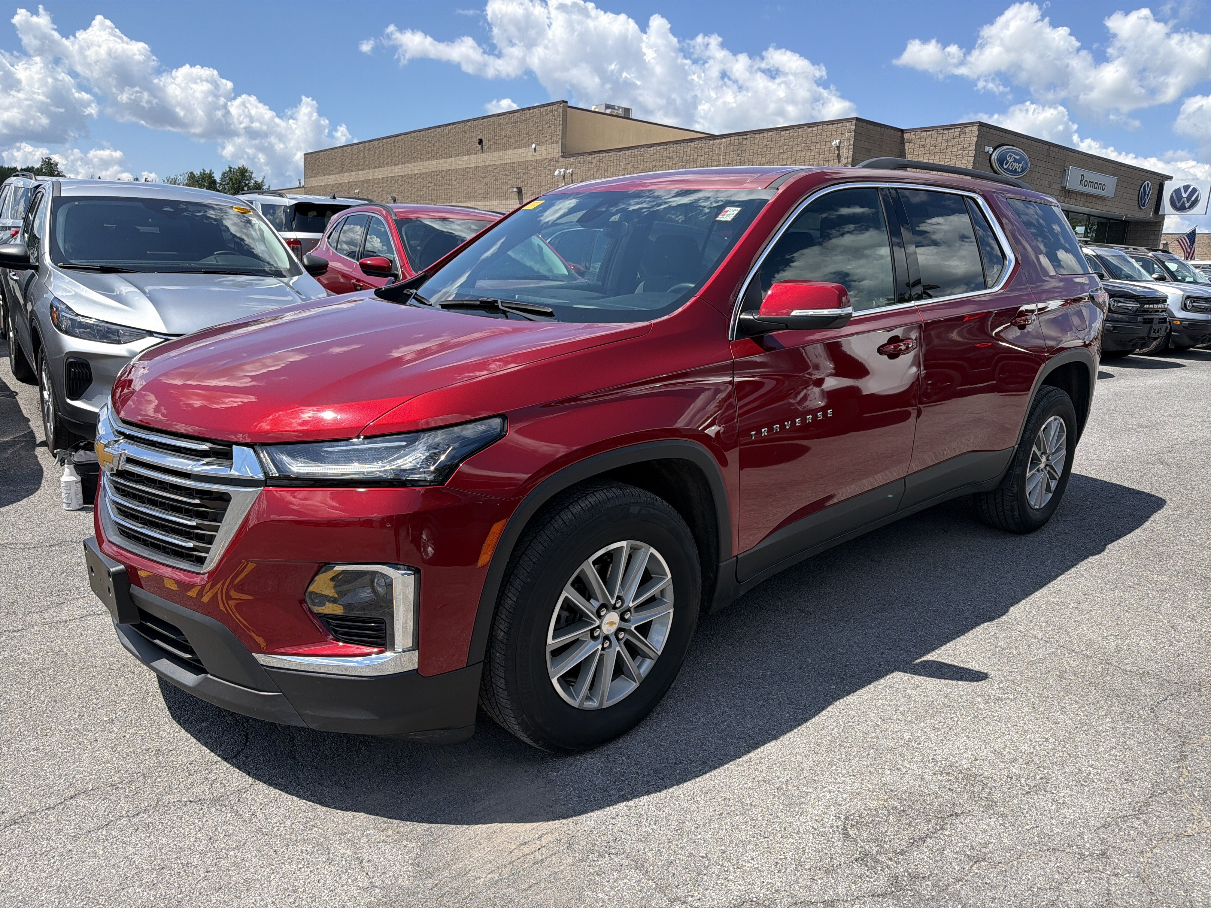 2023 Chevrolet Traverse LT Cloth