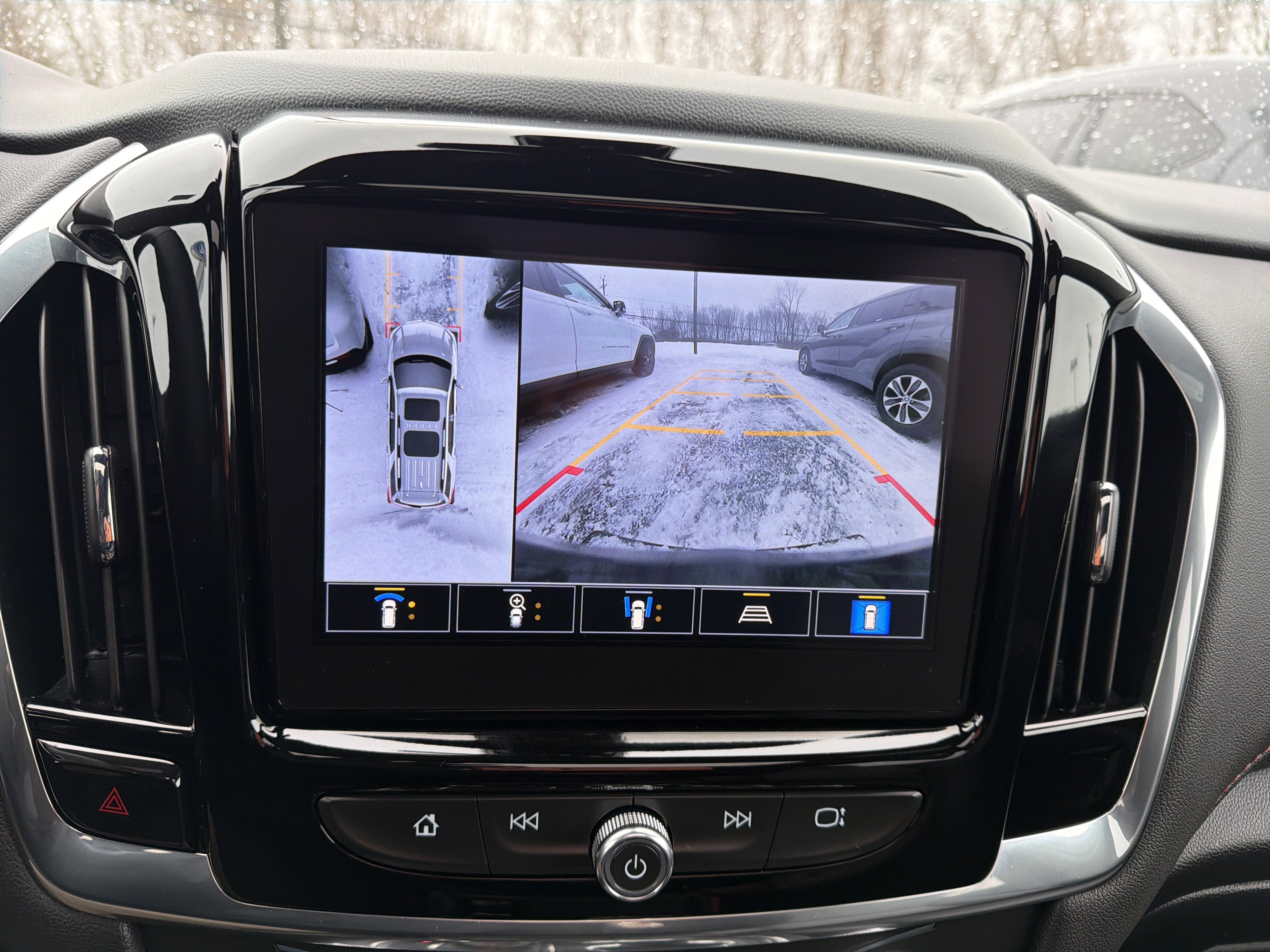 2023 Chevrolet Traverse RS