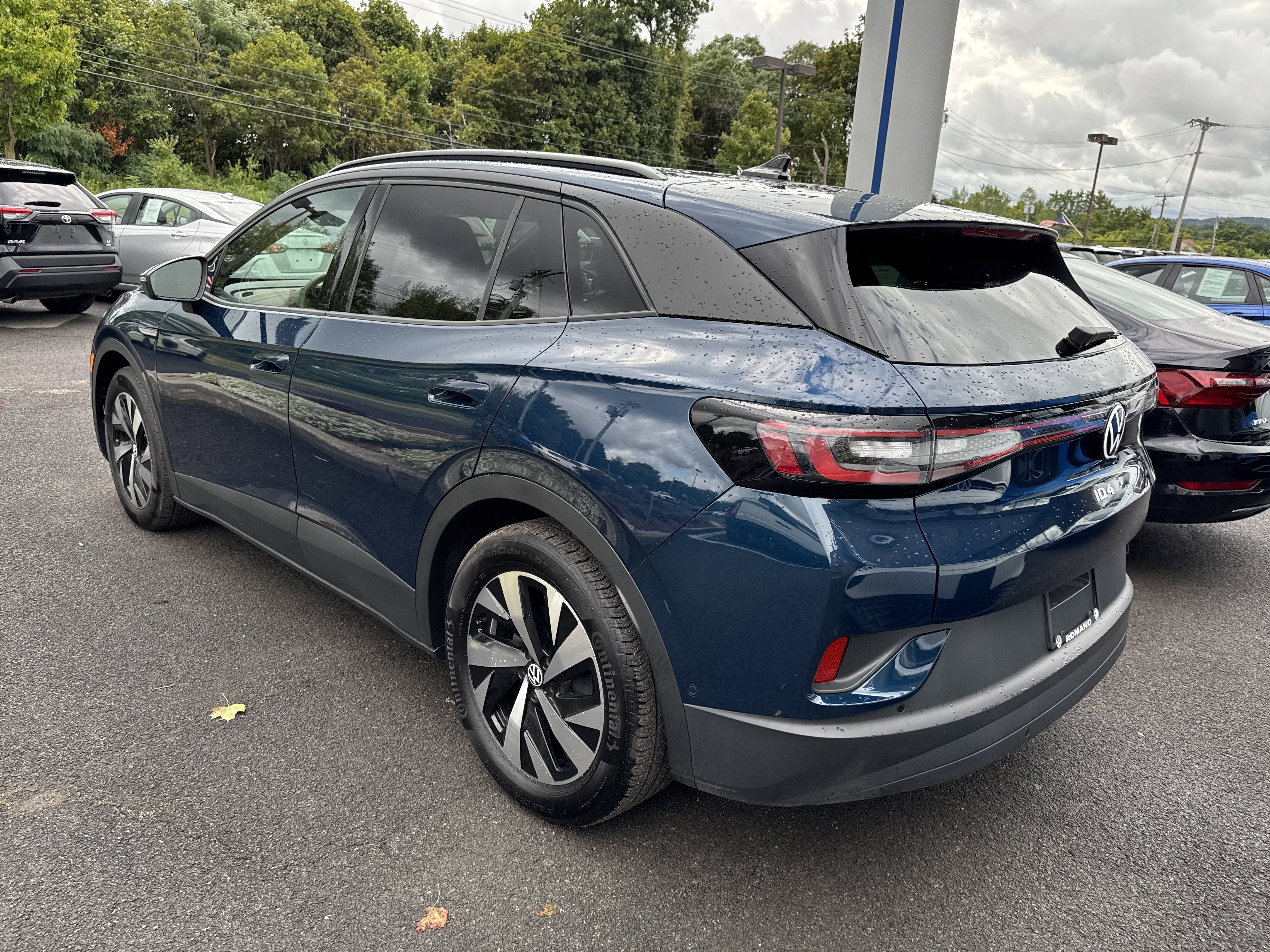 2023 Volkswagen ID.4 Pro