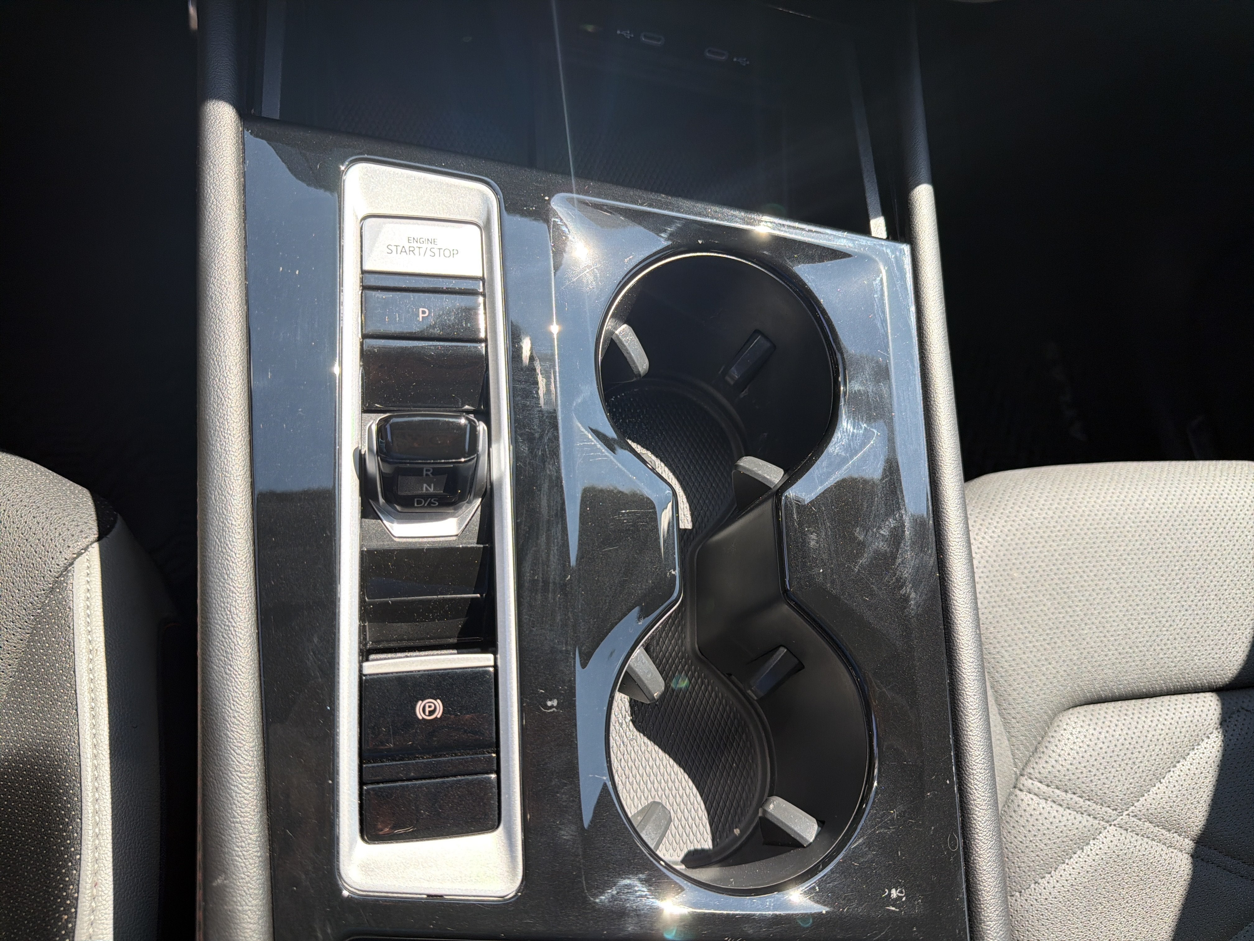 2024 Volkswagen Atlas 2.0T Peak Edition SE w/Technology 4MOTION