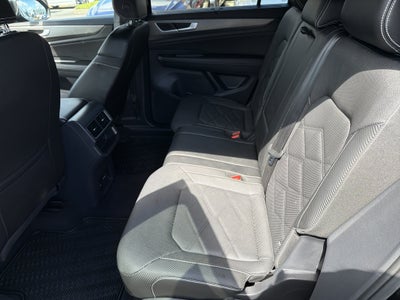 2024 Volkswagen Atlas Cross Sport 2.0T SE w/Technology 4MOTION
