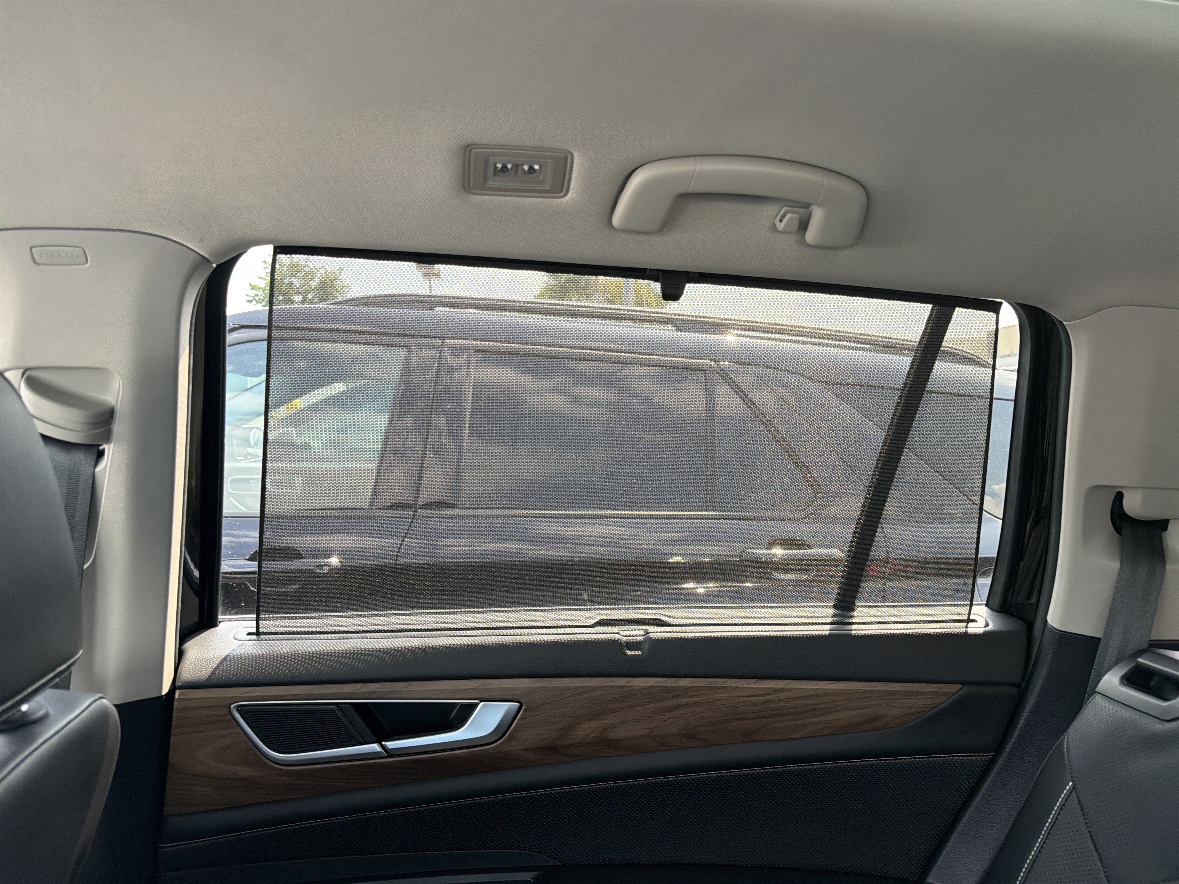 2024 Volkswagen Atlas 2.0T SE w/Technology 4MOTION