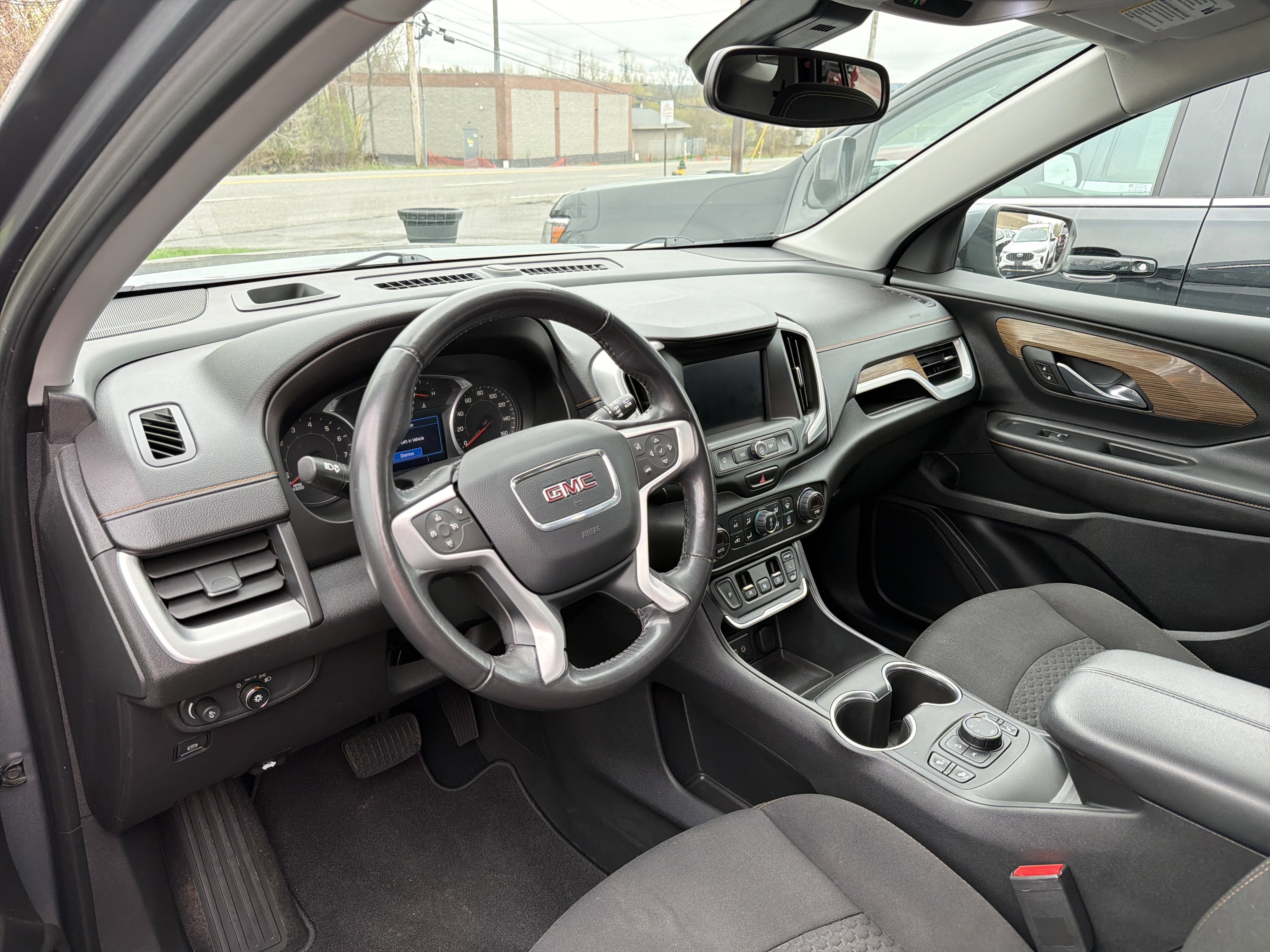 2020 GMC Terrain SLE