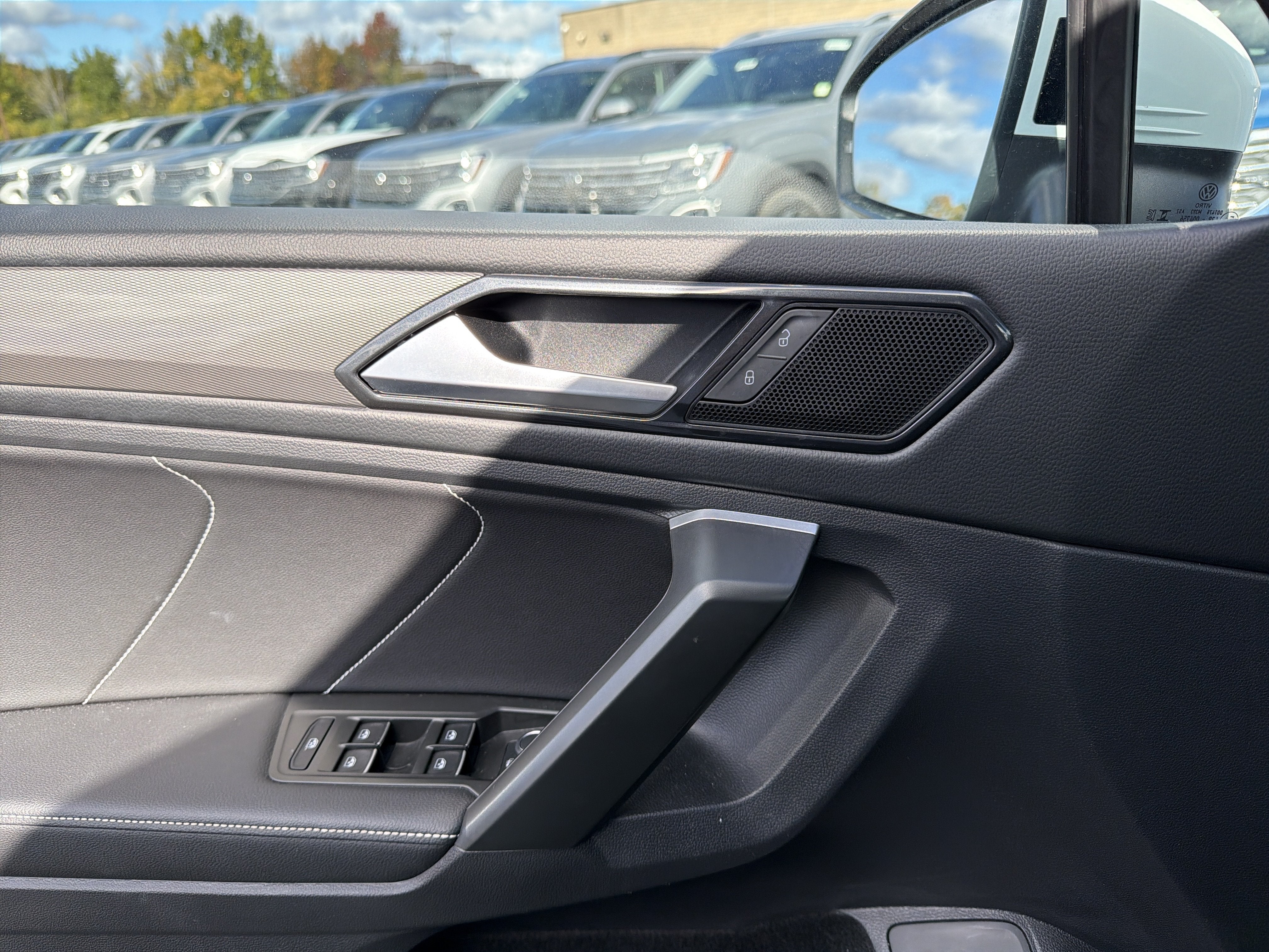 2024 Volkswagen Tiguan 2.0T SE 4MOTION