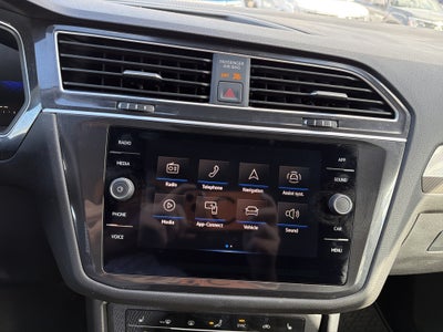 2024 Volkswagen Tiguan 2.0T SE 4MOTION