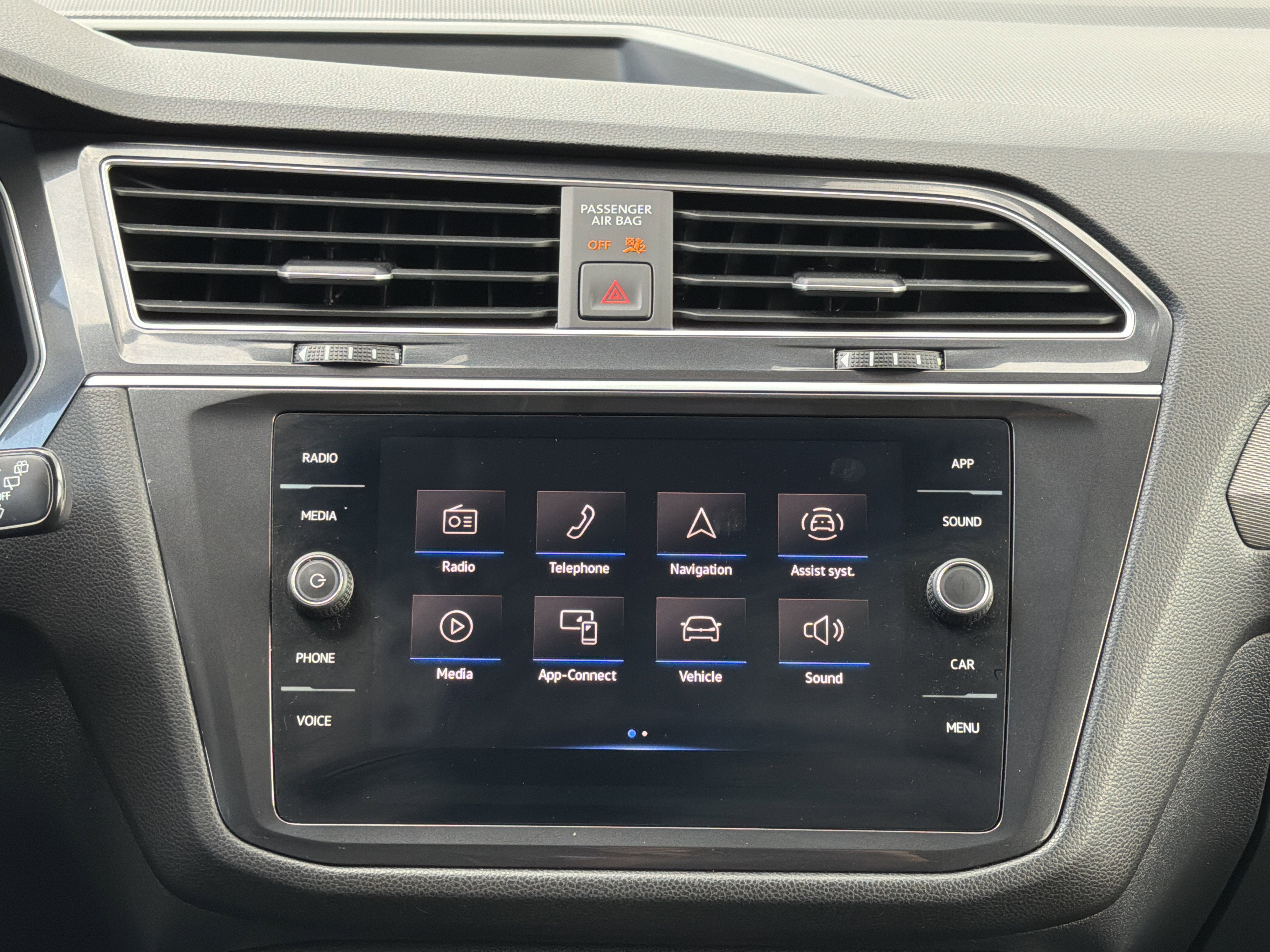 2024 Volkswagen Tiguan 2.0T SE 4MOTION
