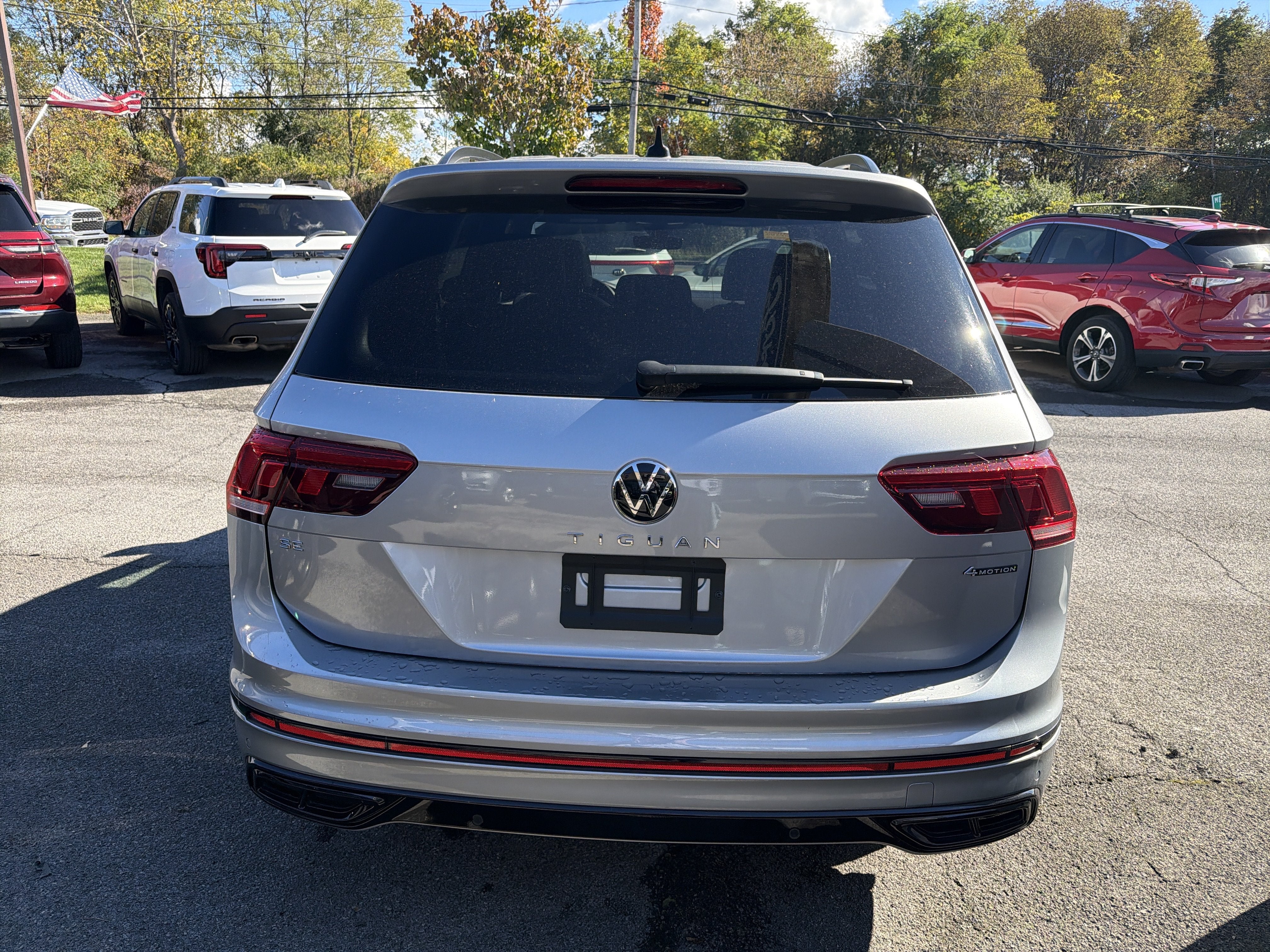 2024 Volkswagen Tiguan 2.0T SE R-Line Black 4MOTION