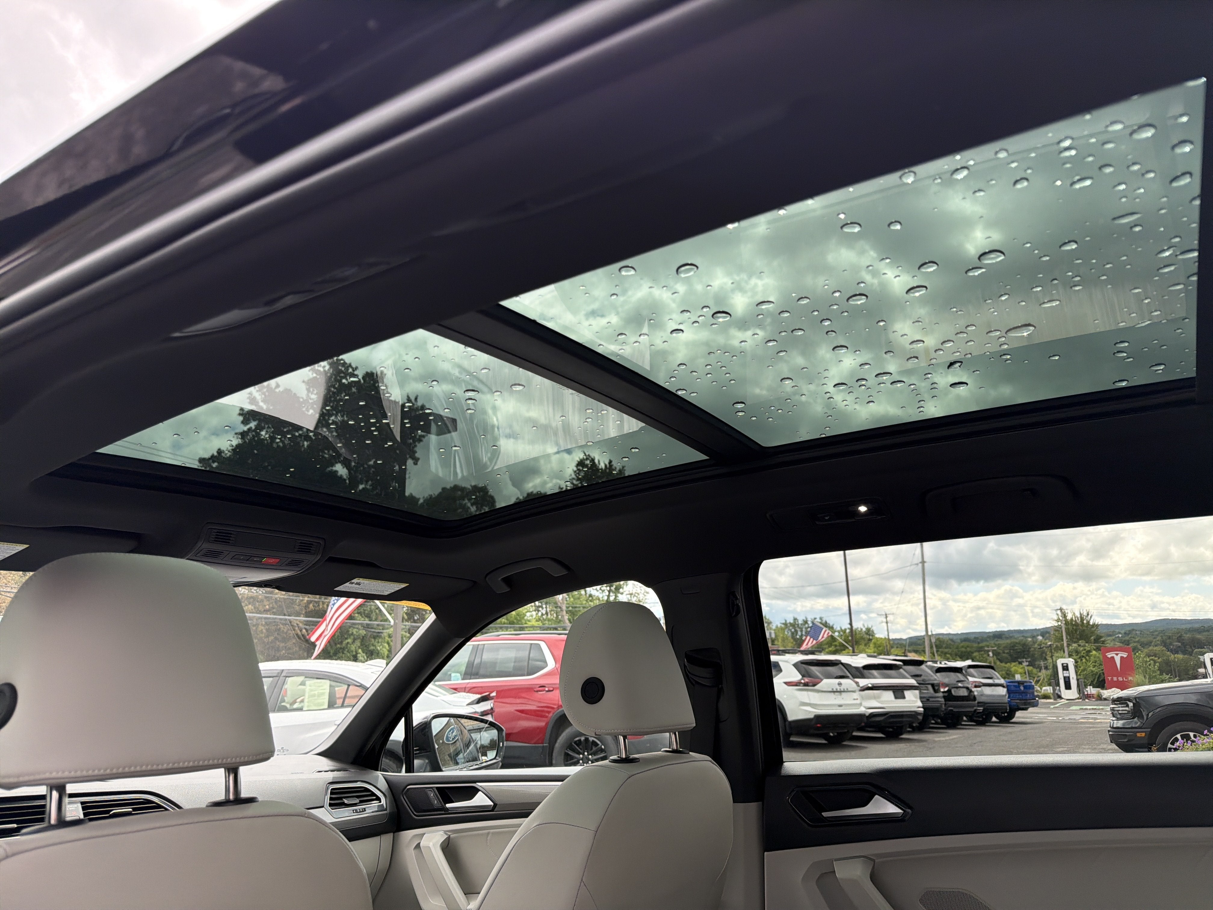 2024 Volkswagen Tiguan 2.0T SE R-Line Black 4MOTION